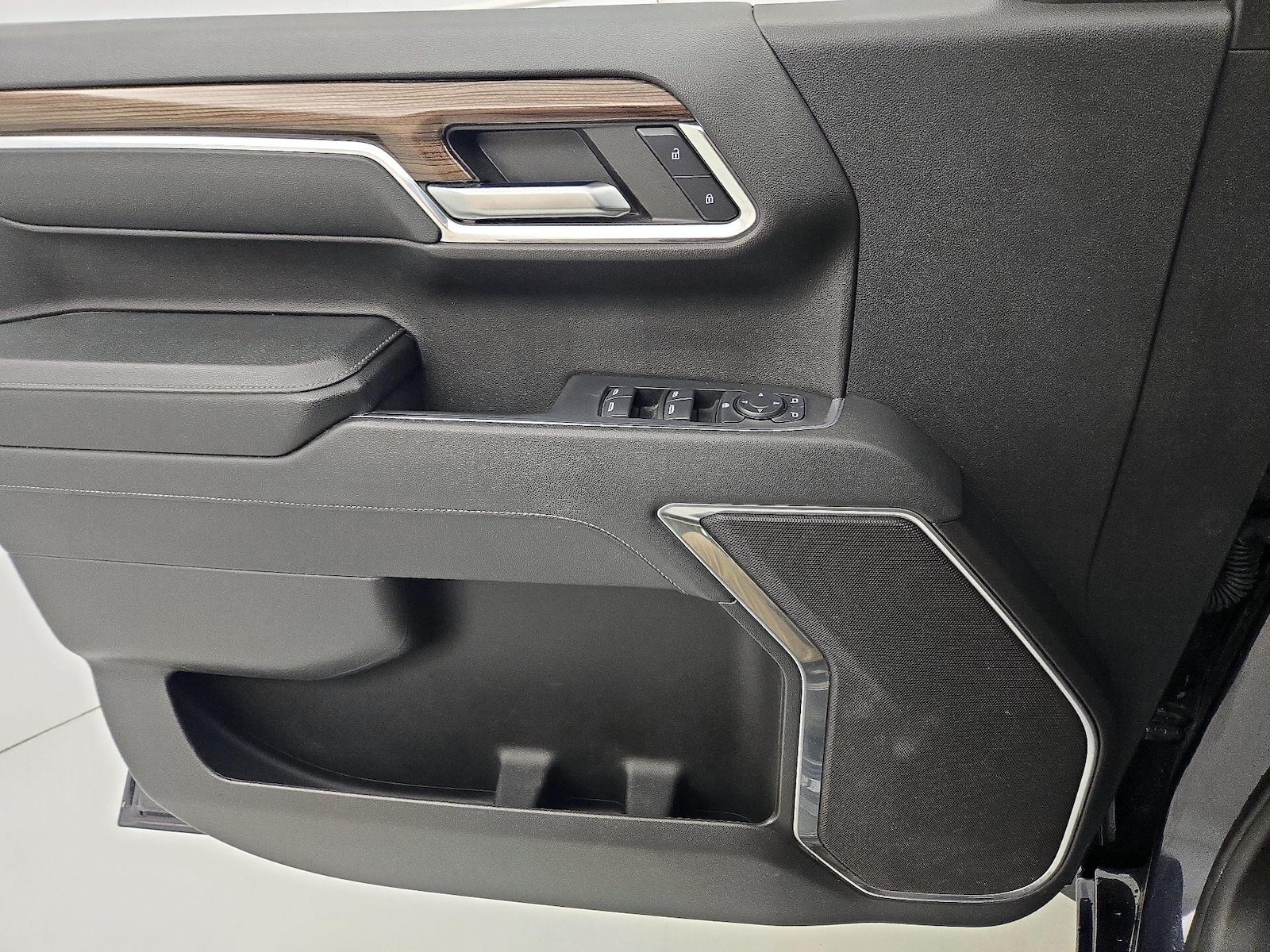2024 Chevrolet Silverado 1500 LT - Photo 13