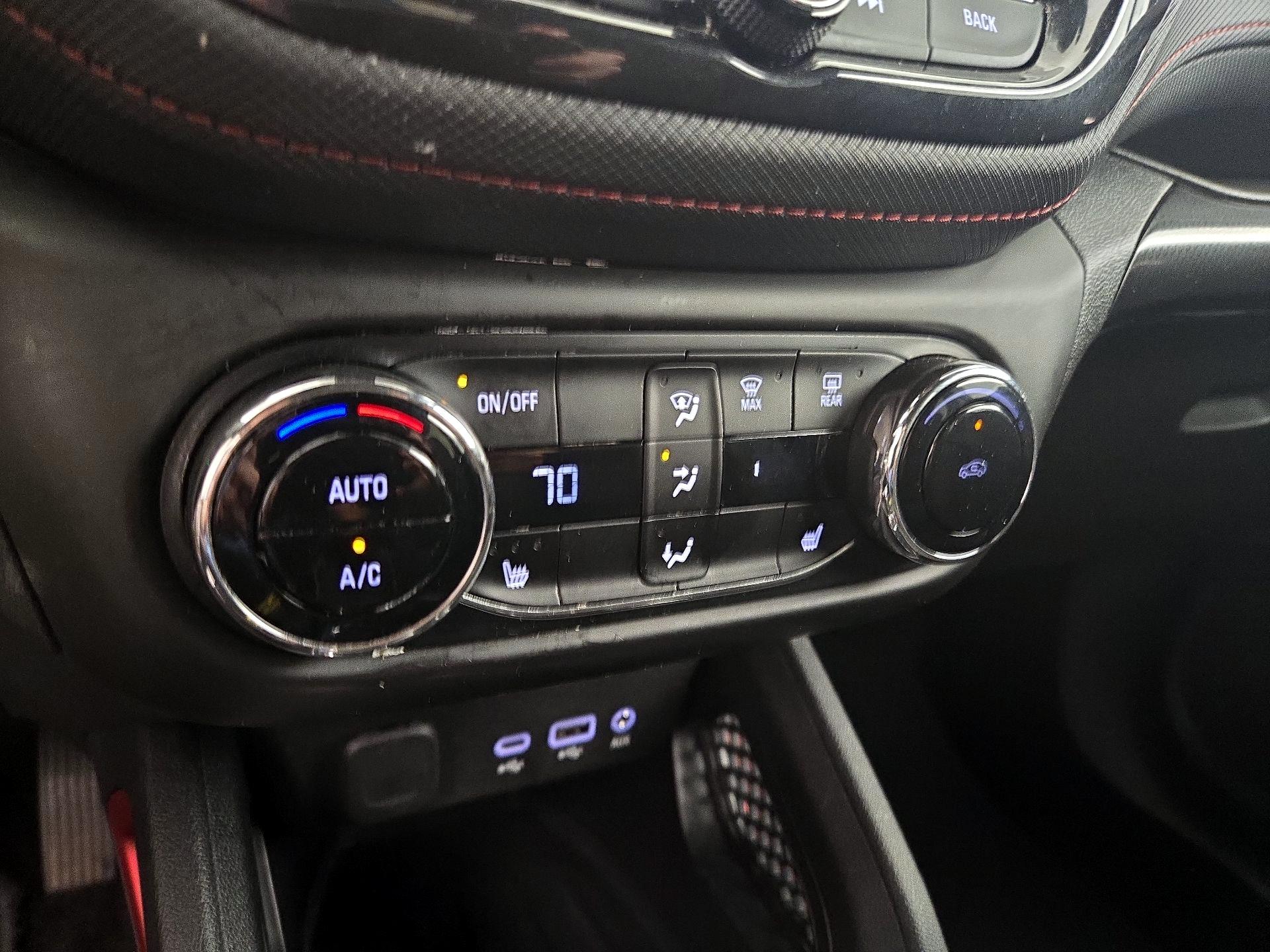 Thumbnail: 2023 Chevrolet TrailBlazer - 16