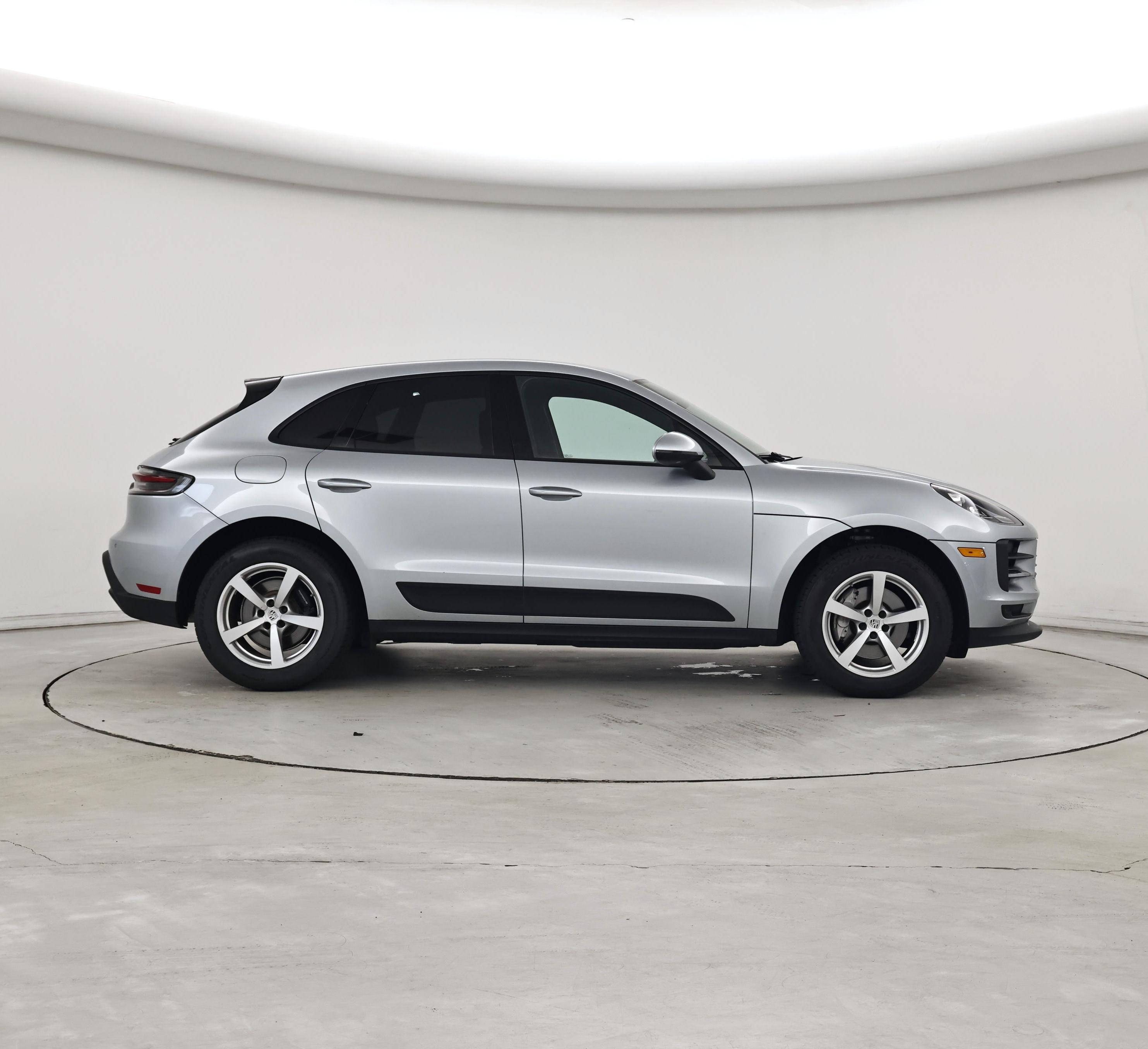 Thumbnail: 2020 Porsche Macan - 7