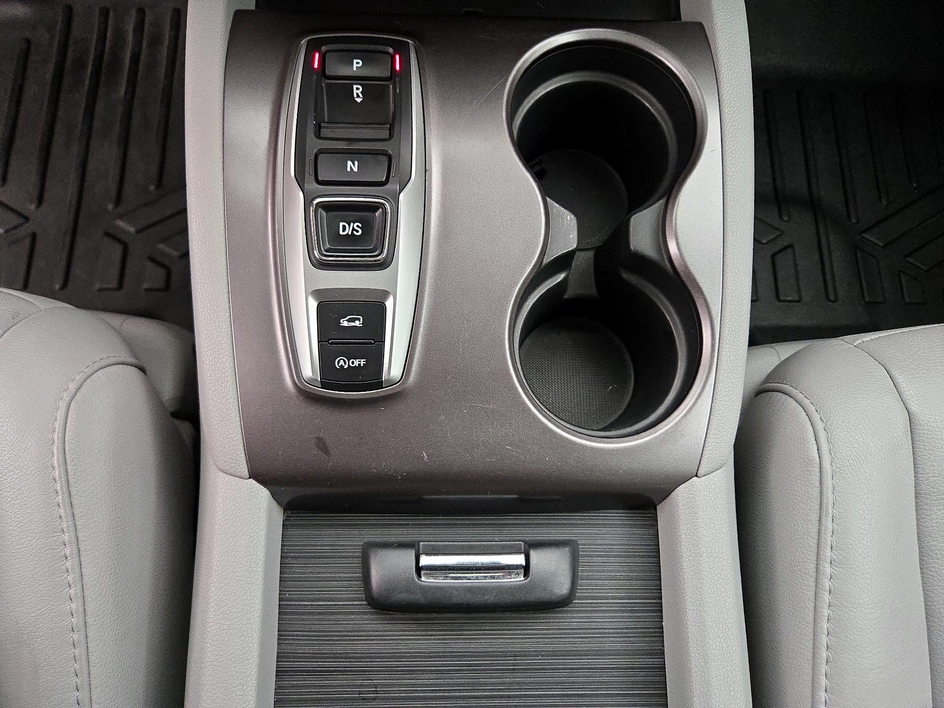 Thumbnail: 2021 Honda Pilot - 17