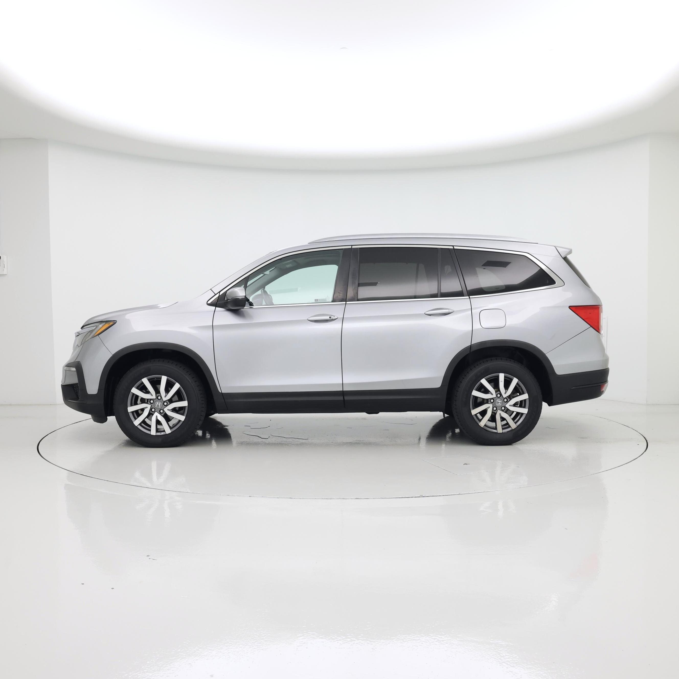 Thumbnail: 2021 Honda Pilot - 3