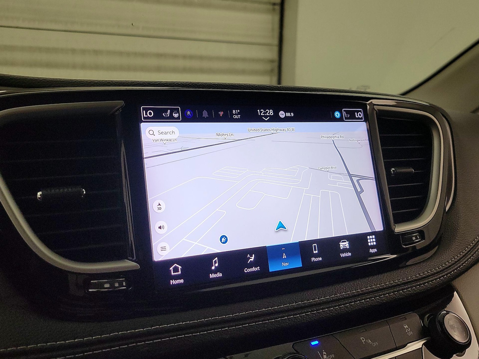 2024 Chrysler Pacifica PHEV Select - Photo 15