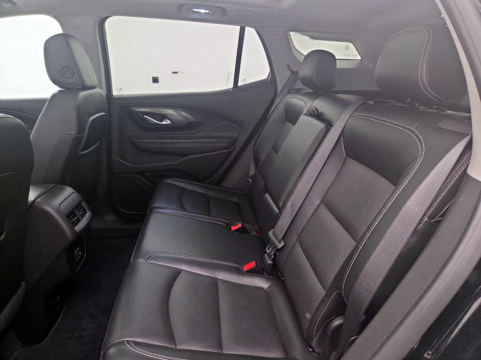 2023 GMC Terrain SLT - Photo 22