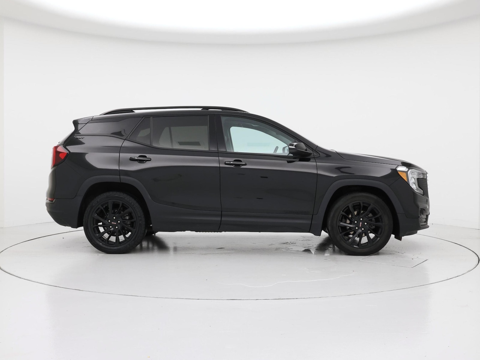2023 GMC Terrain SLT - Photo 8