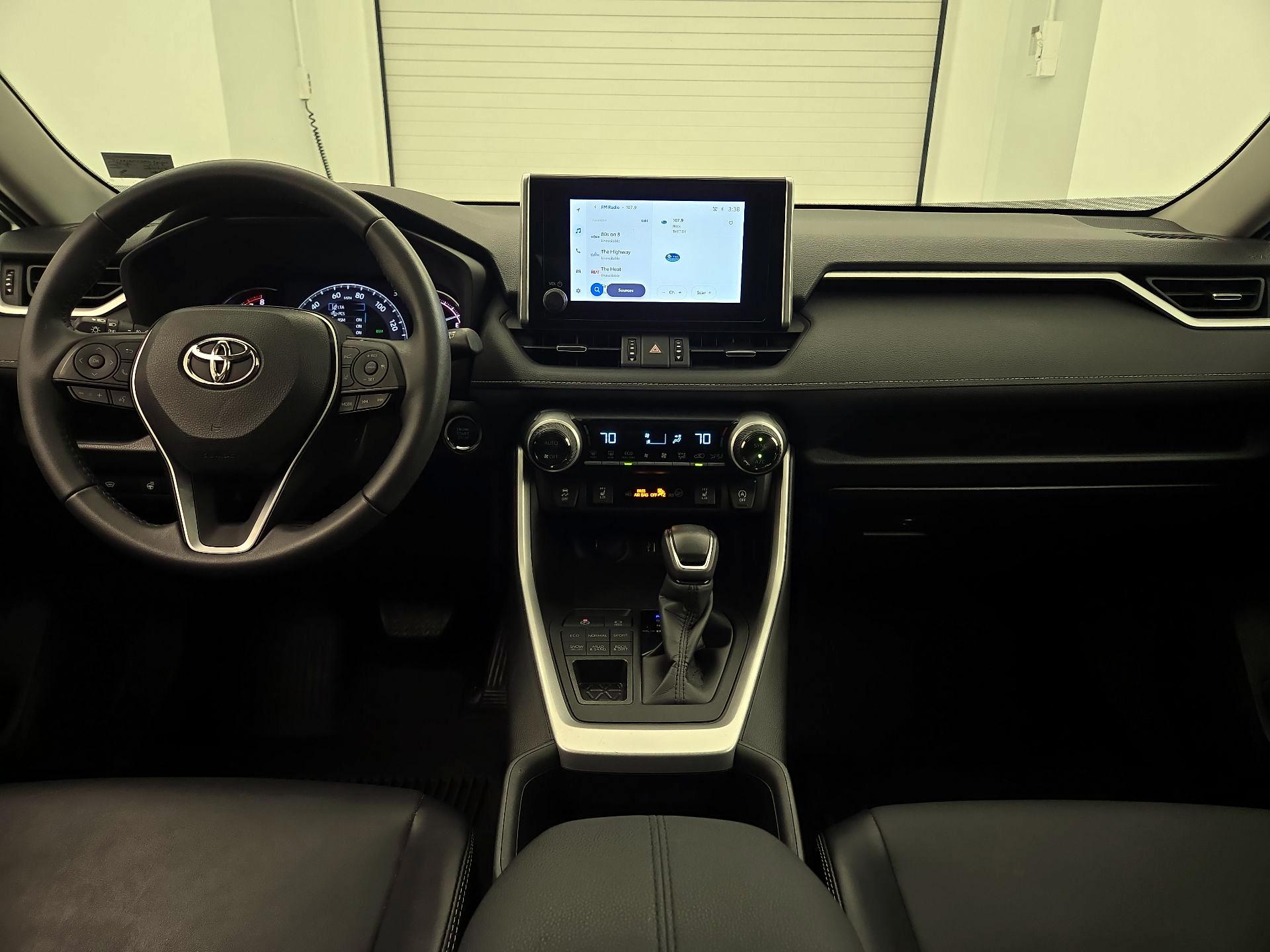 Thumbnail: 2023 Toyota RAV4 - 9