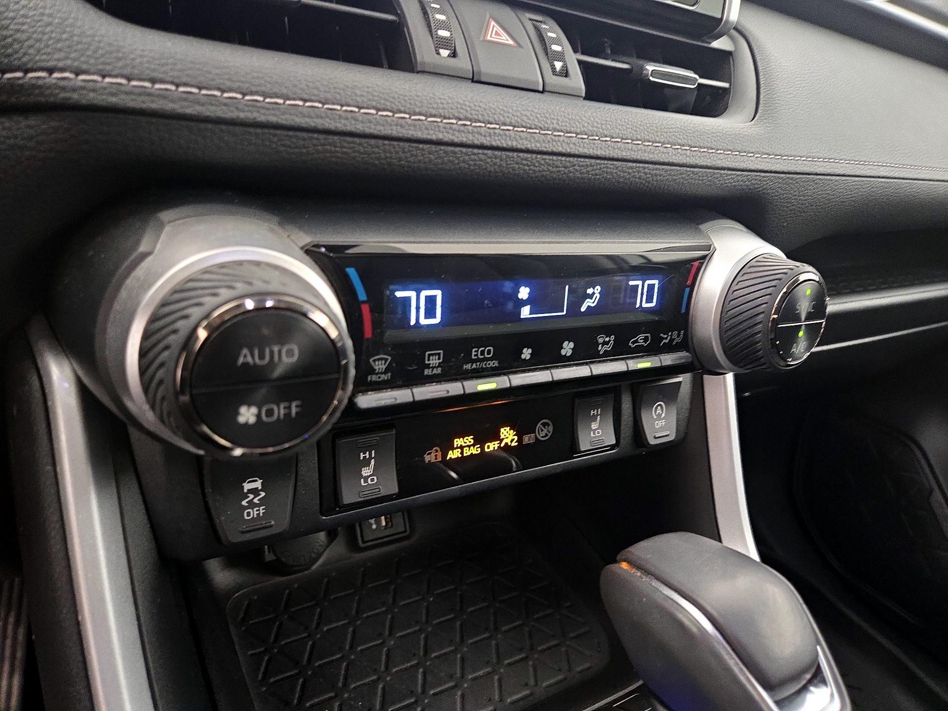 Thumbnail: 2023 Toyota RAV4 - 16