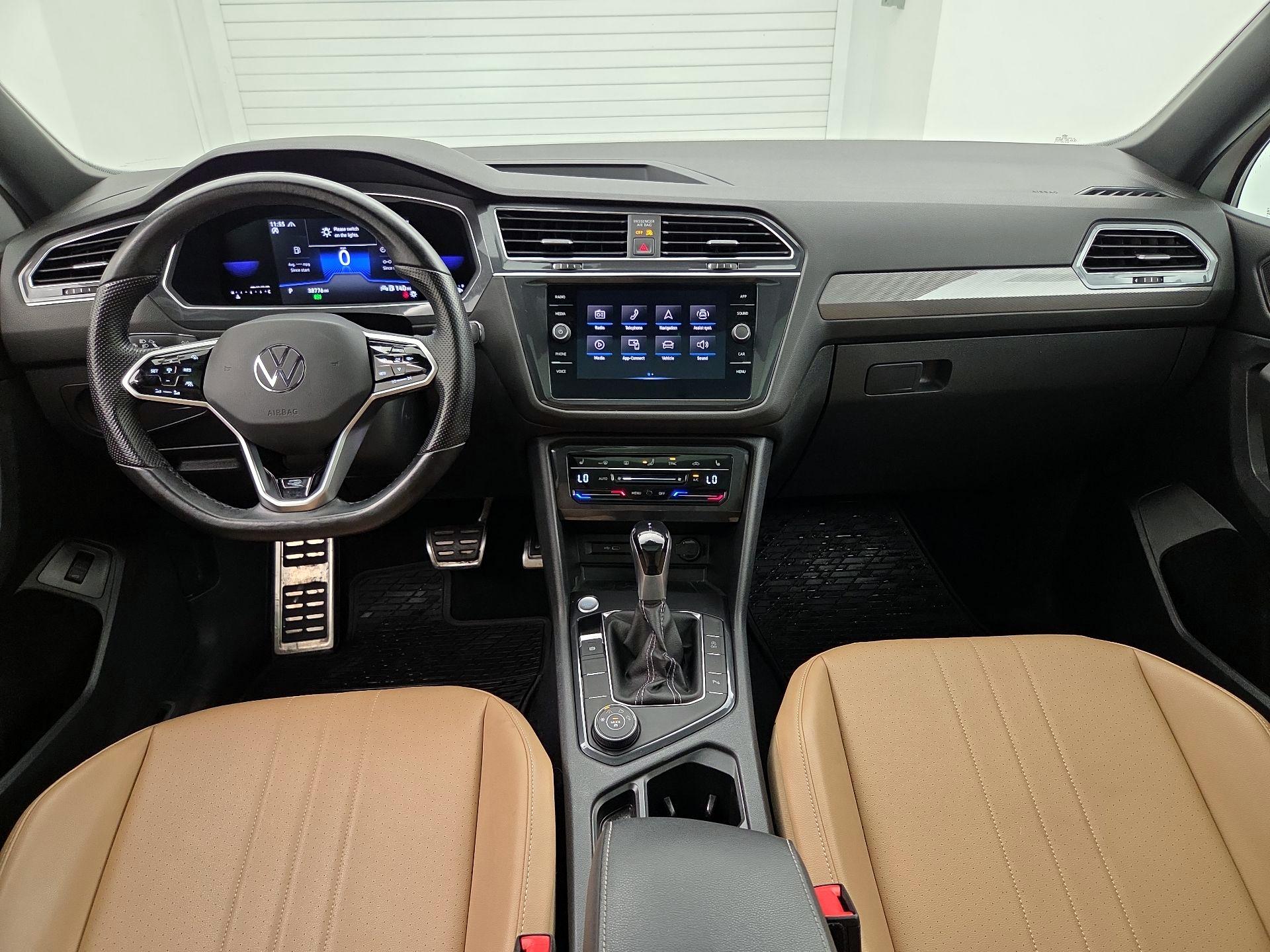 Thumbnail: 2022 Volkswagen Tiguan - 9