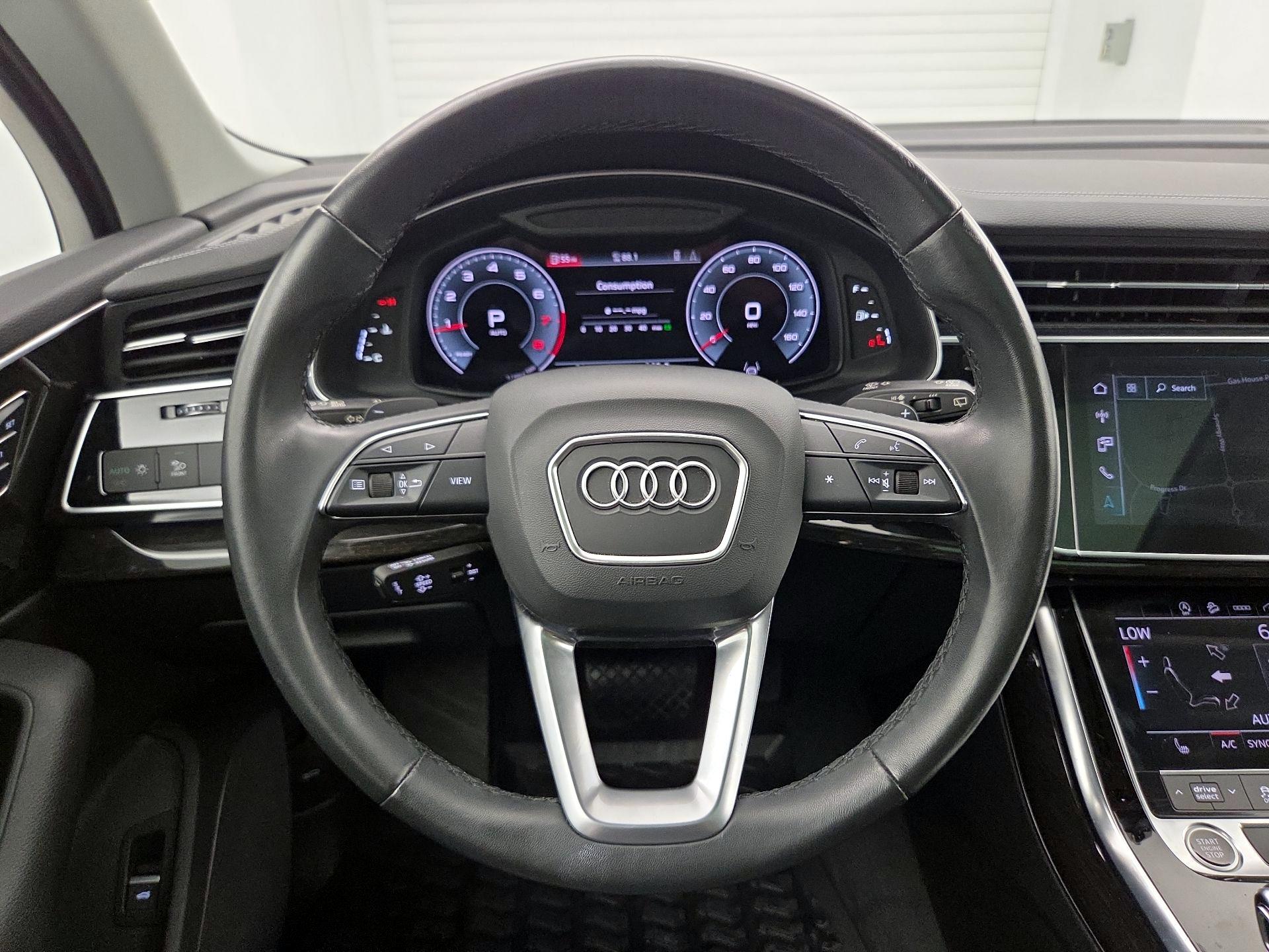 Thumbnail: 2023 Audi Q7 - 10