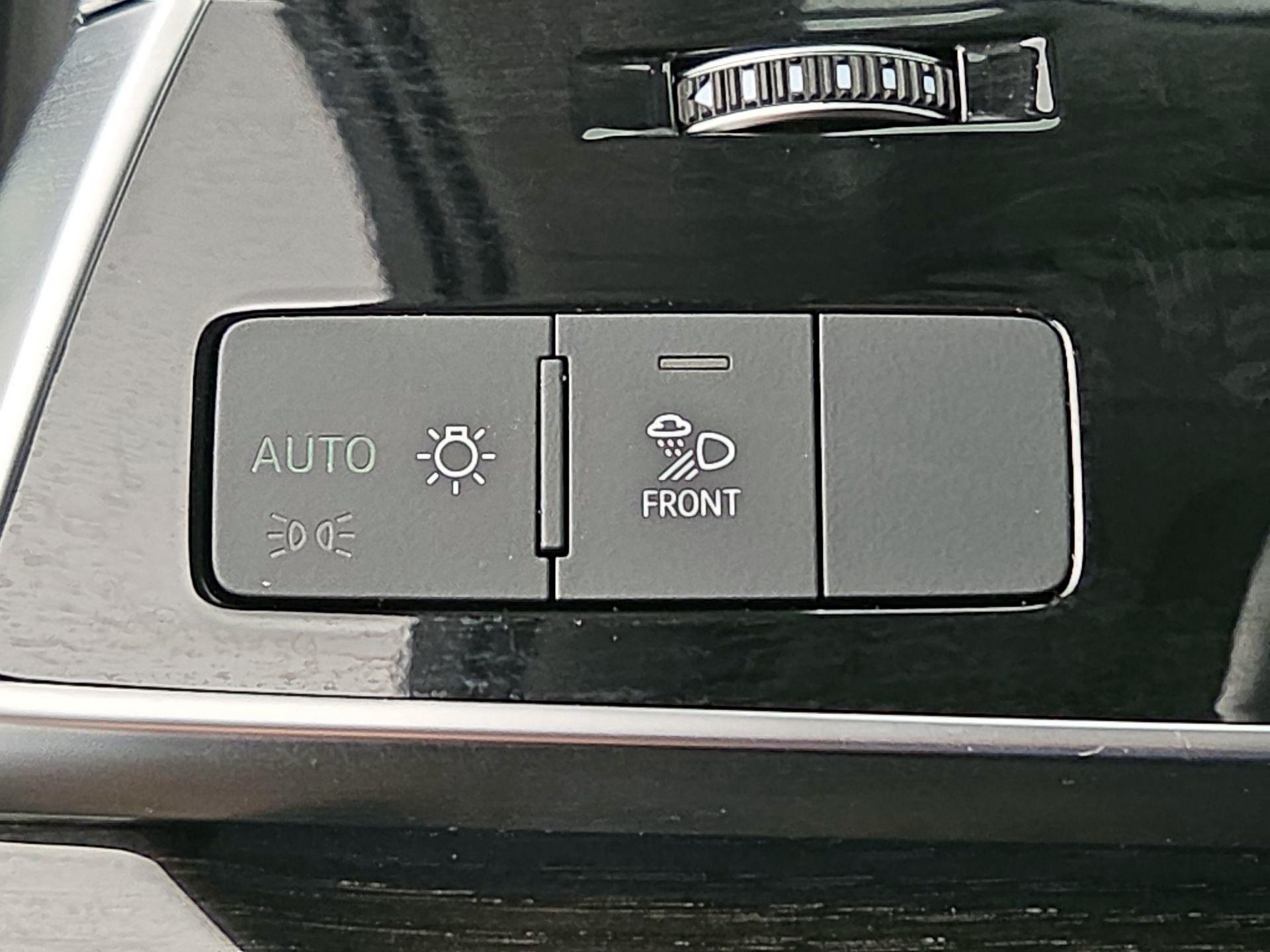 Thumbnail: 2023 Audi Q7 - 13