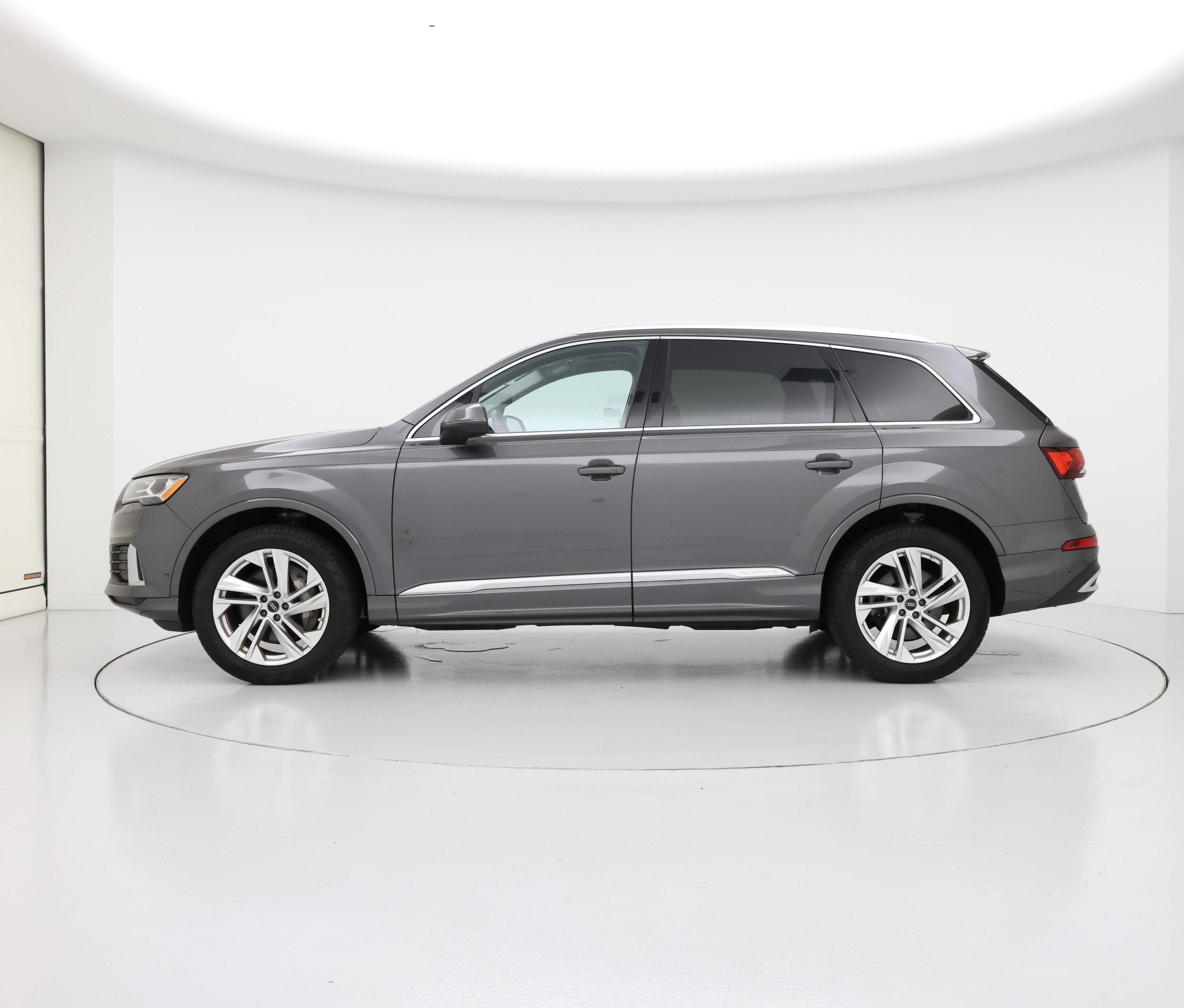 Thumbnail: 2023 Audi Q7 - 3