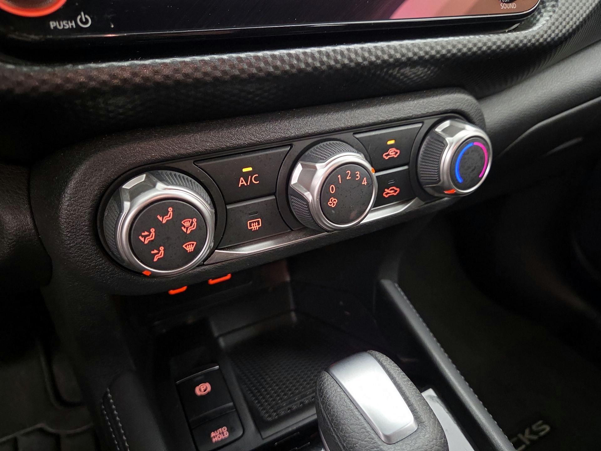 Thumbnail: 2023 Nissan Kicks - 15
