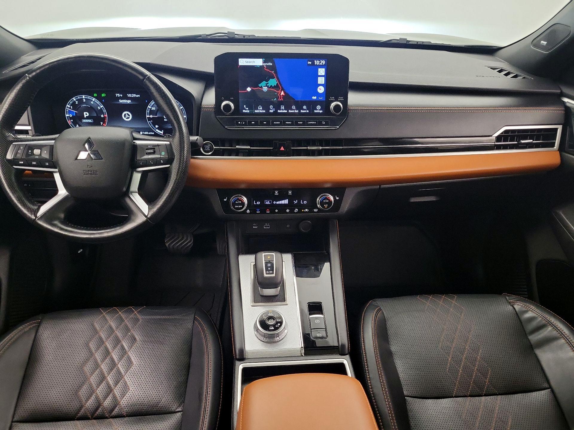 Thumbnail: 2022 Mitsubishi Outlander - 9