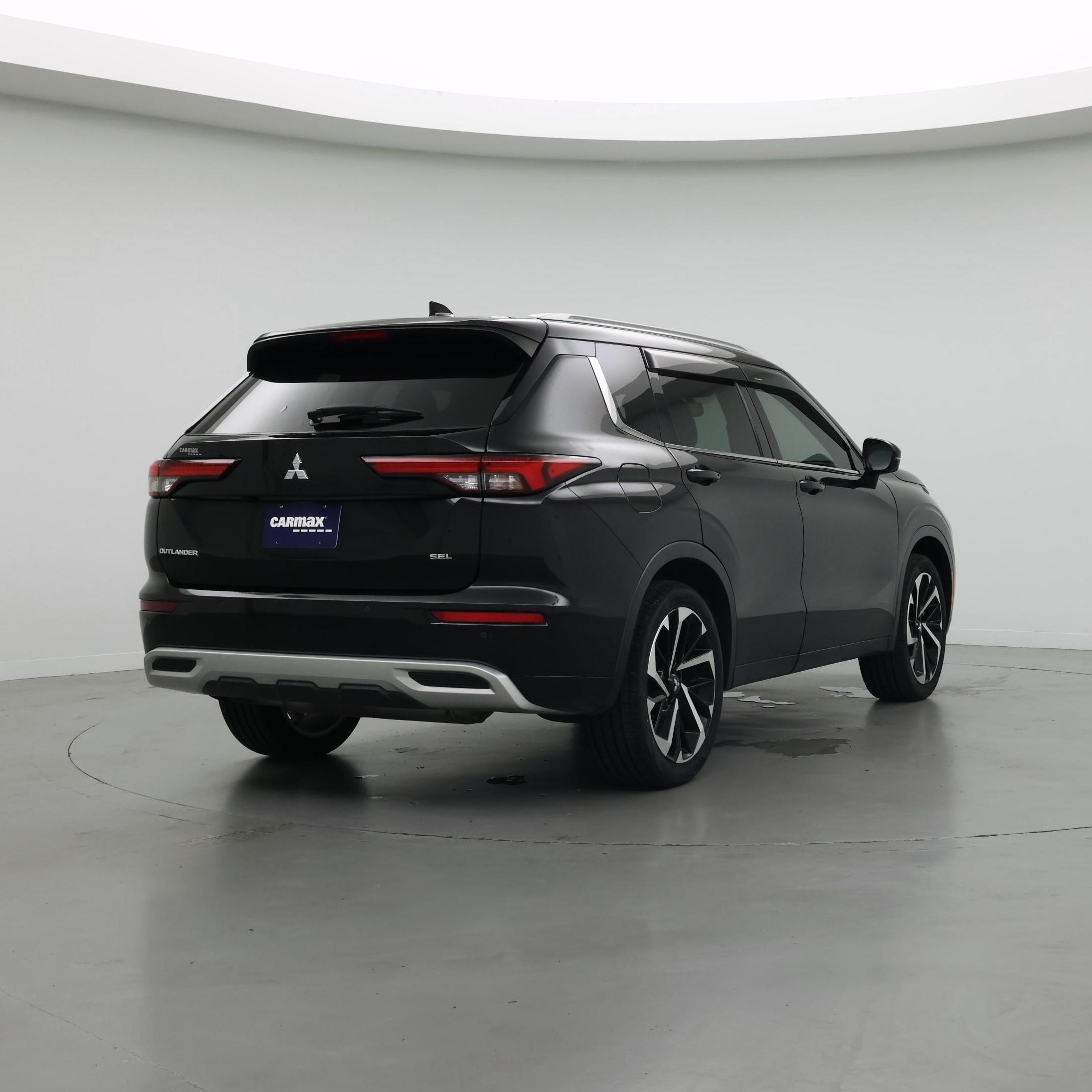 Thumbnail: 2022 Mitsubishi Outlander - 8