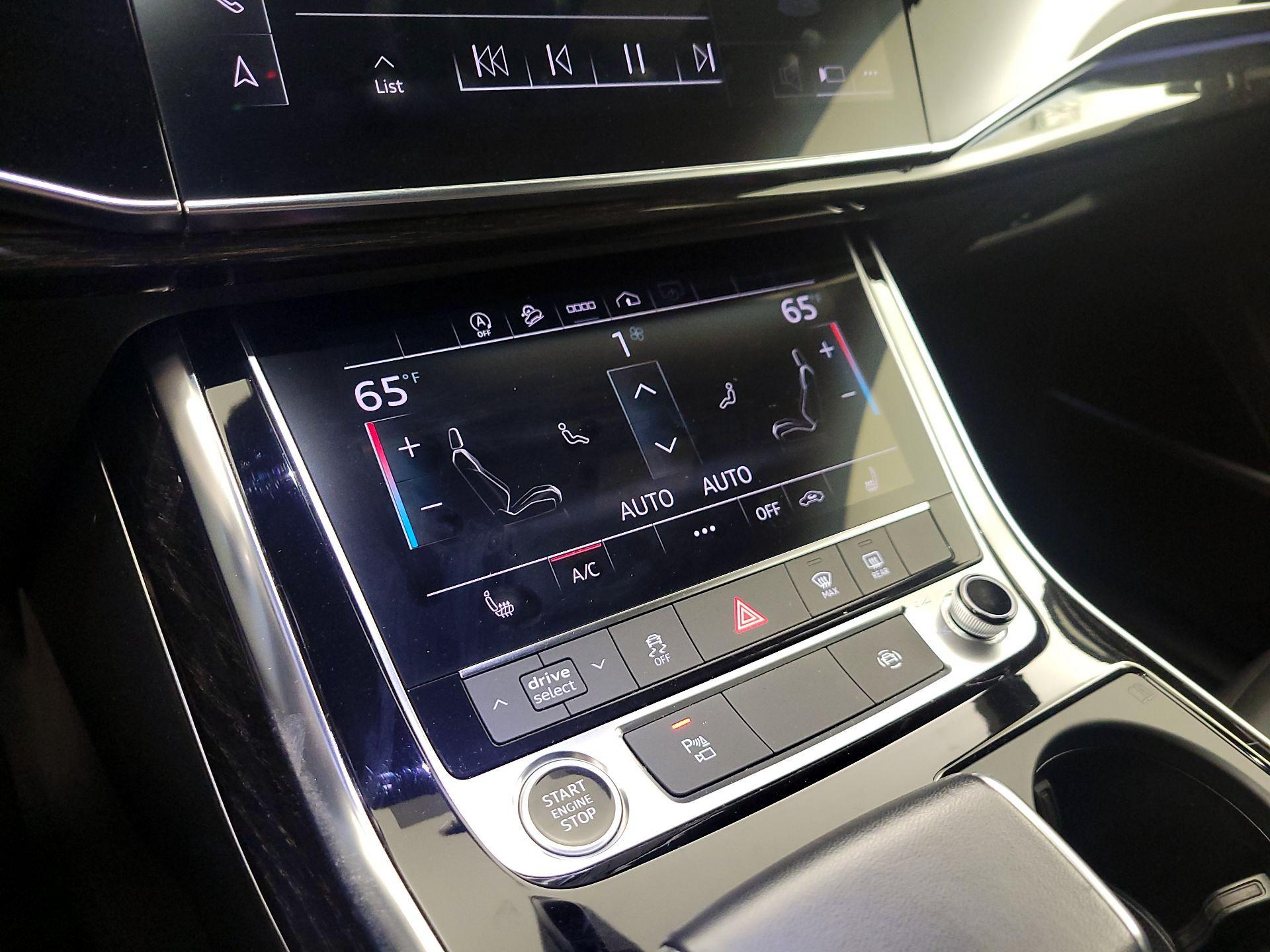 Thumbnail: 2022 Audi Q7 - 17