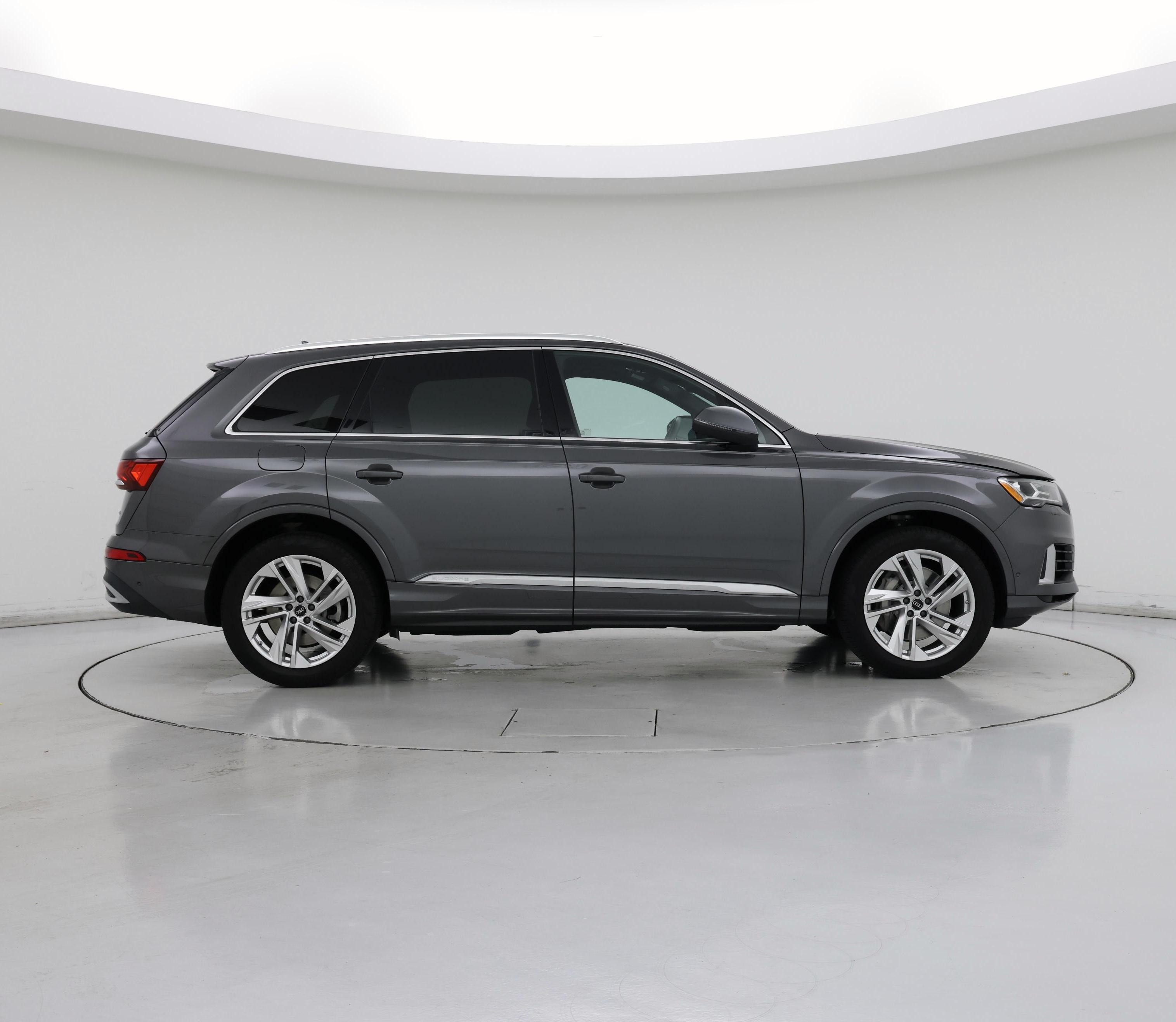 Thumbnail: 2022 Audi Q7 - 7
