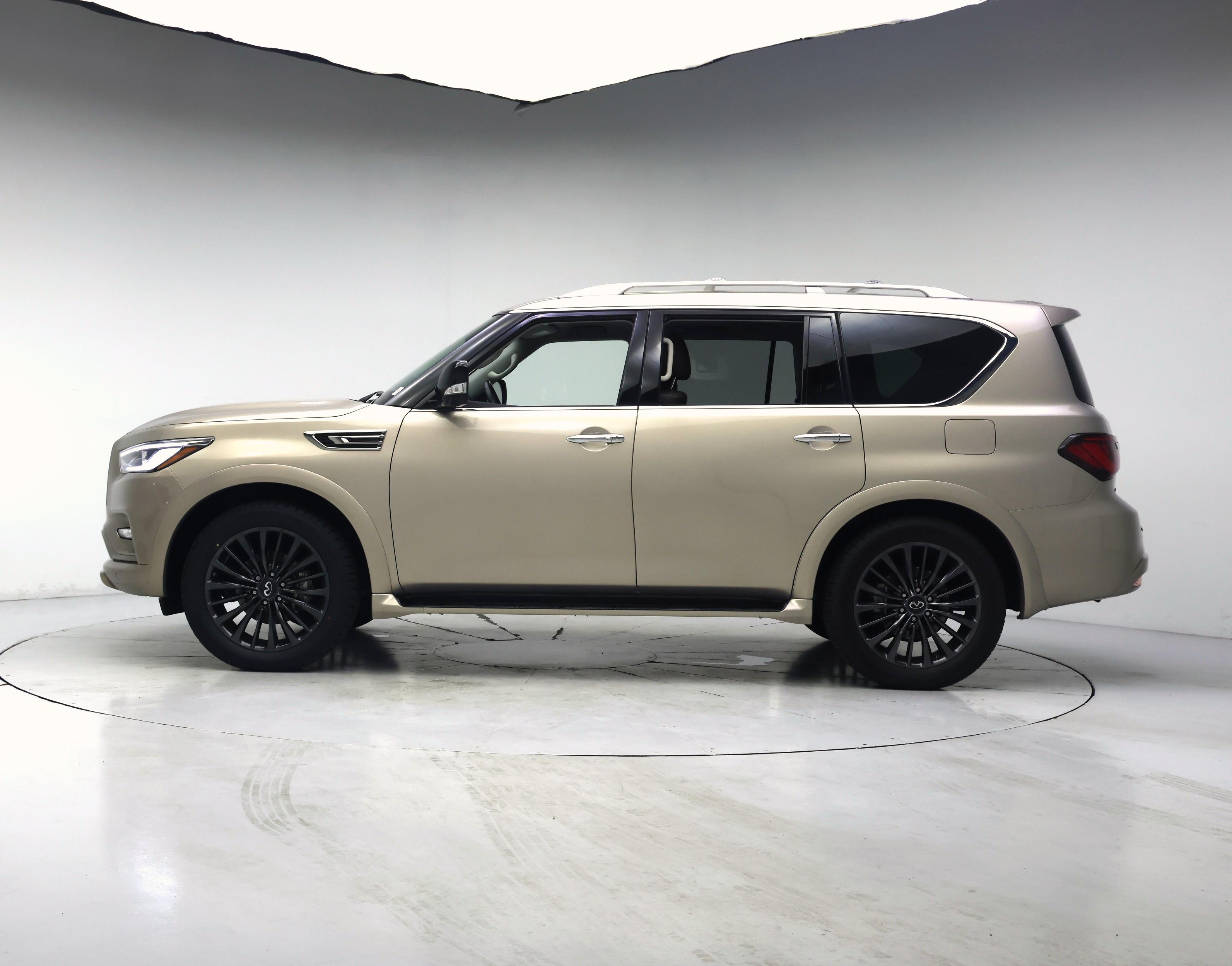 Thumbnail: 2023 INFINITI QX80 - 3