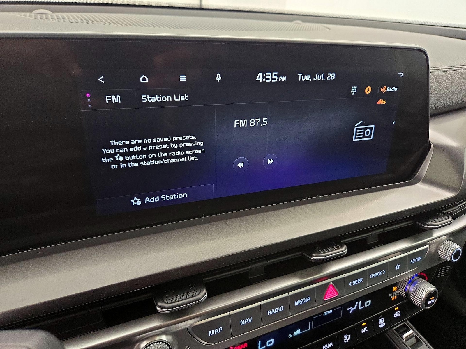 2023 Kia Telluride S - Photo 17