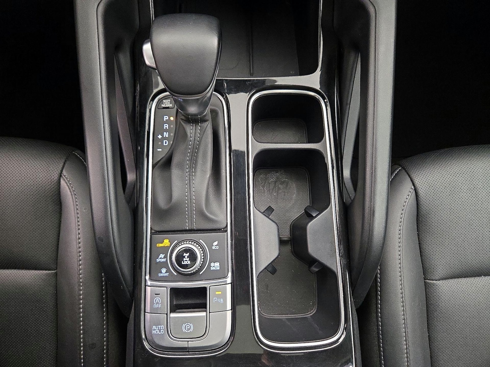 2023 Kia Telluride S - Photo 19