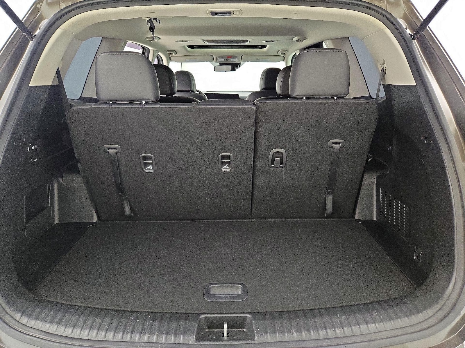 2023 Kia Telluride S - Photo 24