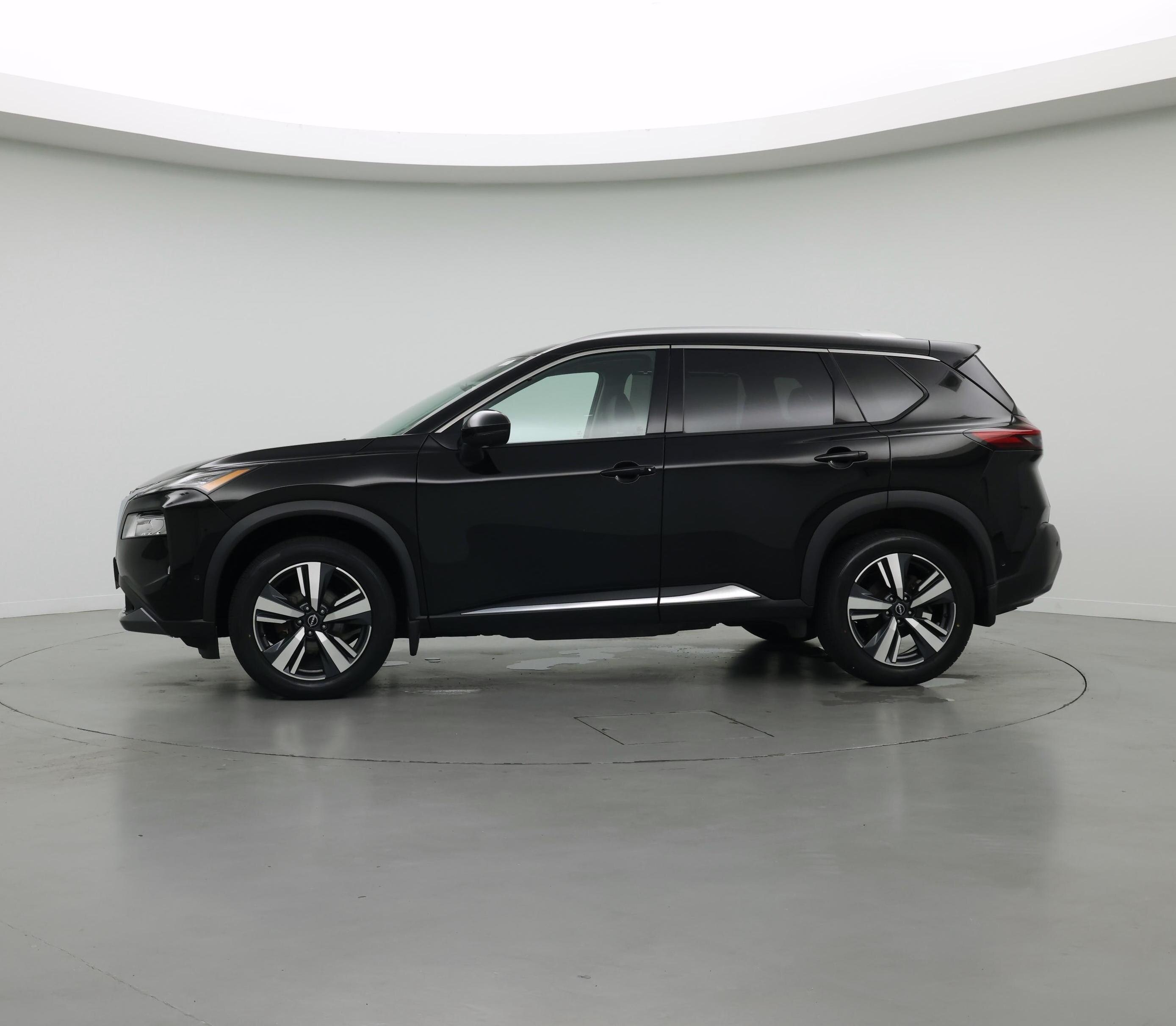 Thumbnail: 2023 Nissan Rogue - 3