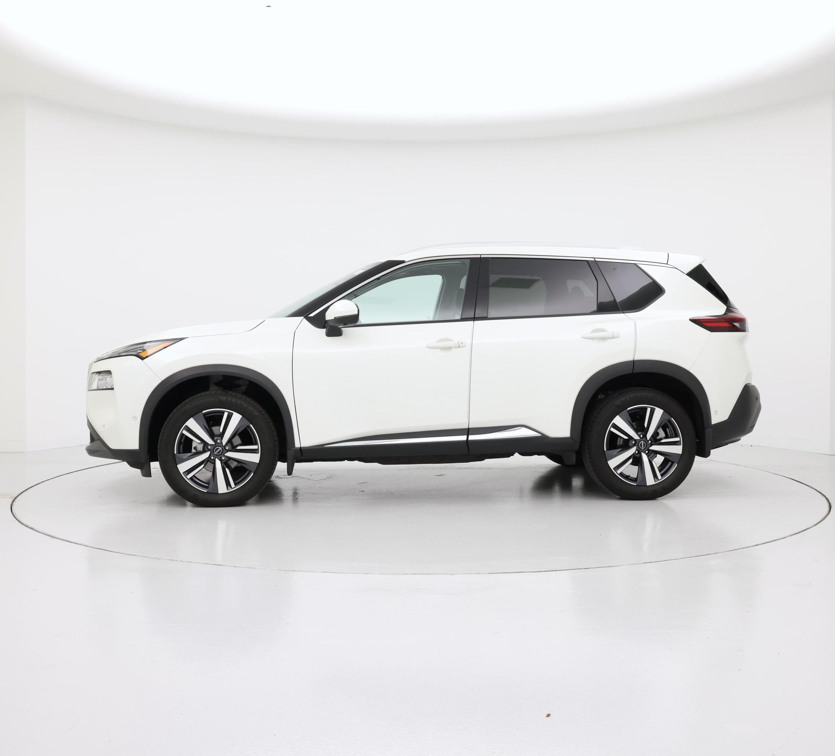 Thumbnail: 2023 Nissan Rogue - 3