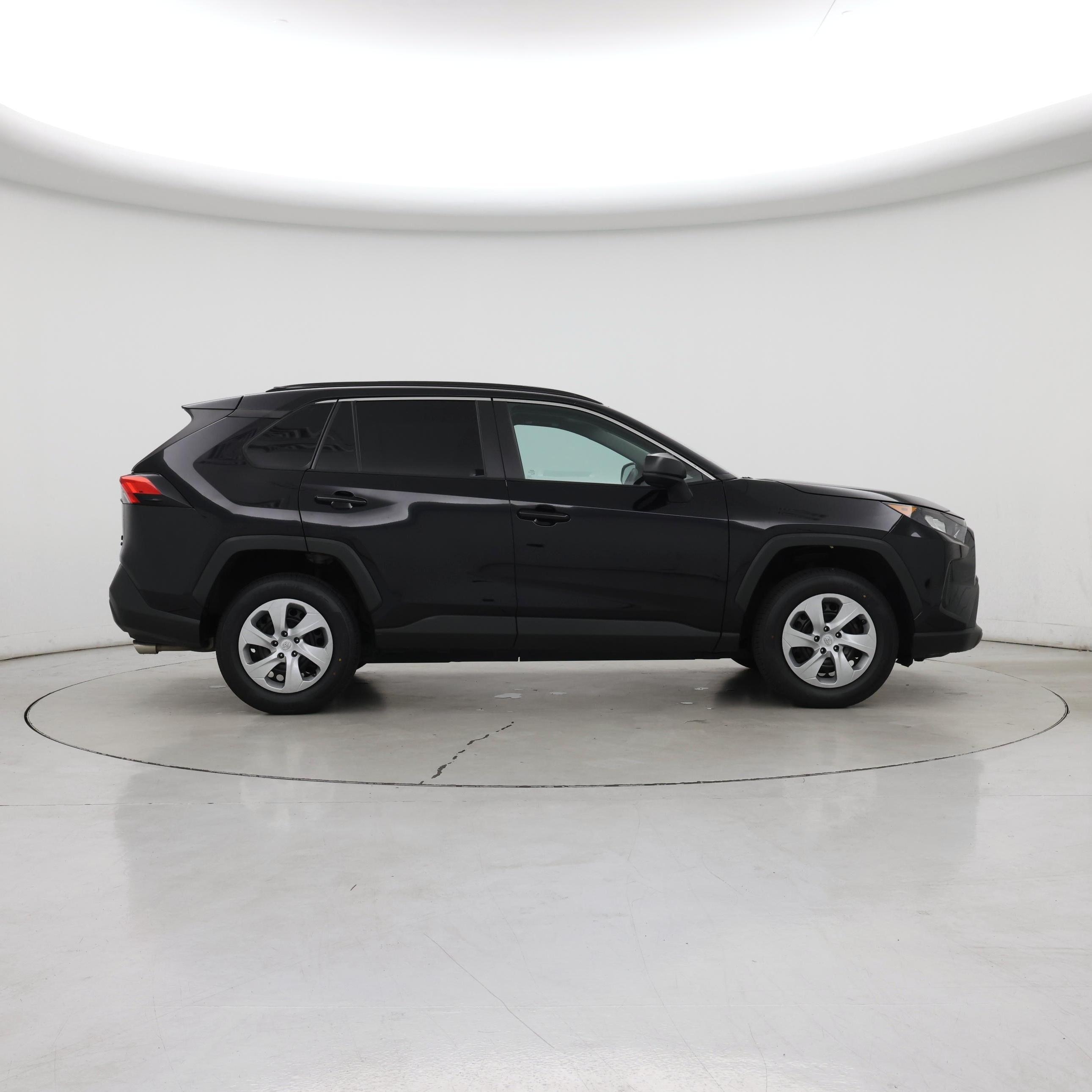 Thumbnail: 2020 Toyota RAV4 - 7