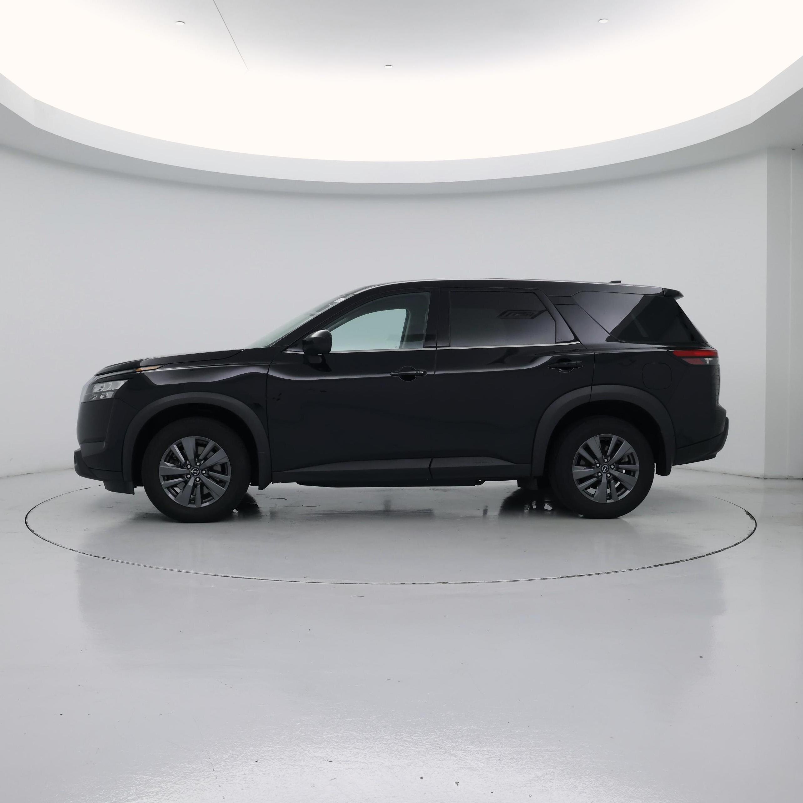 Thumbnail: 2023 Nissan Pathfinder - 3