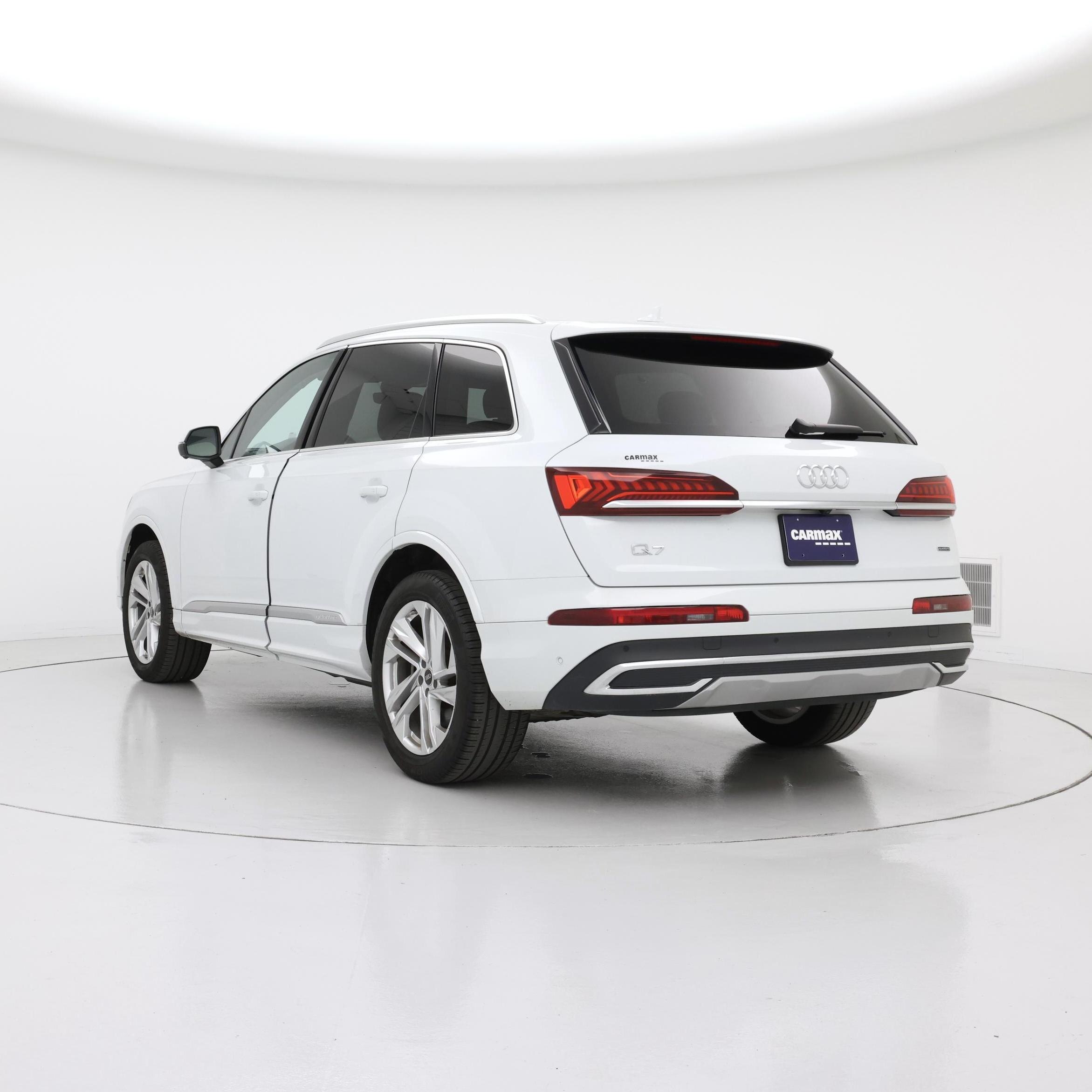 Thumbnail: 2023 Audi Q7 - 2