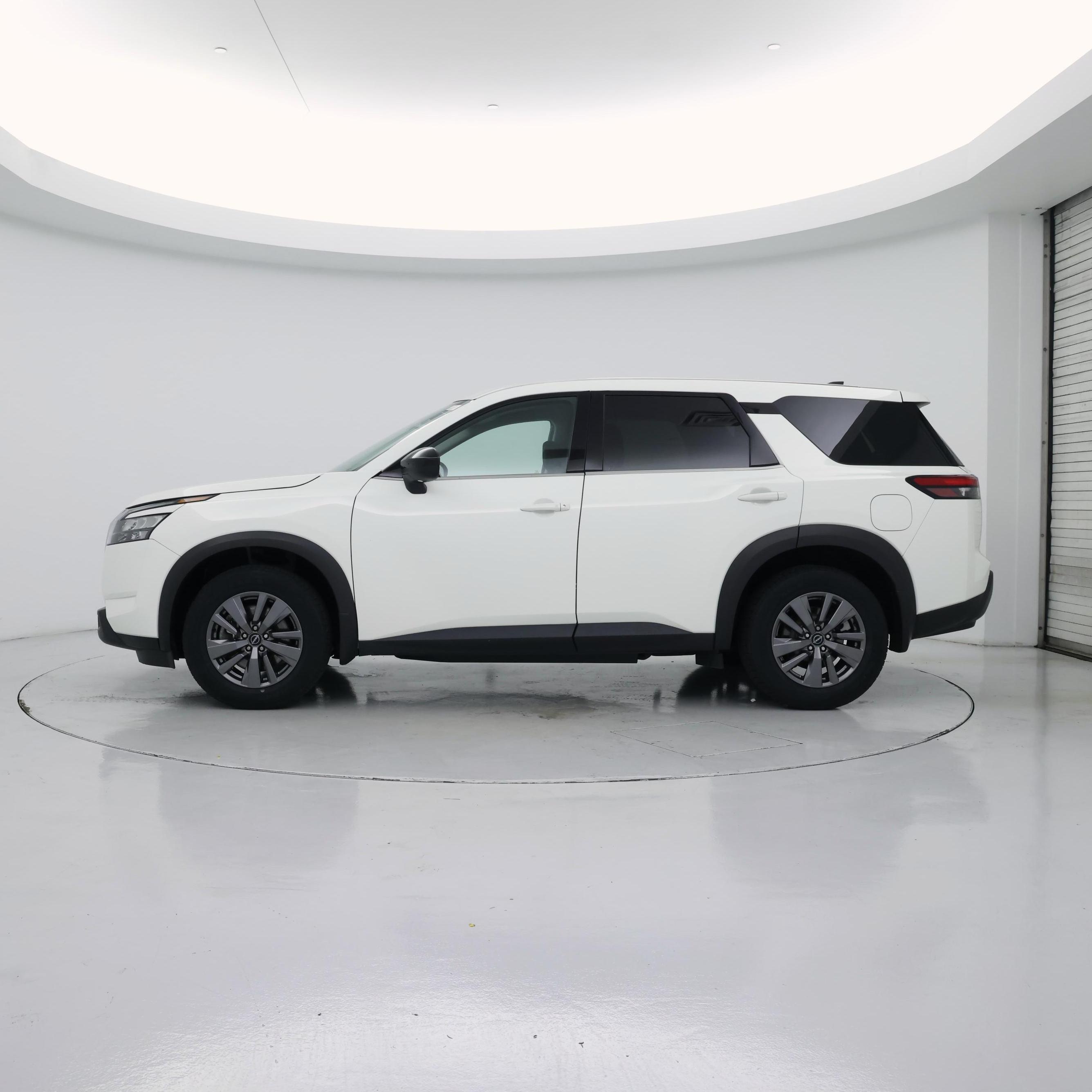 Thumbnail: 2024 Nissan Pathfinder - 3
