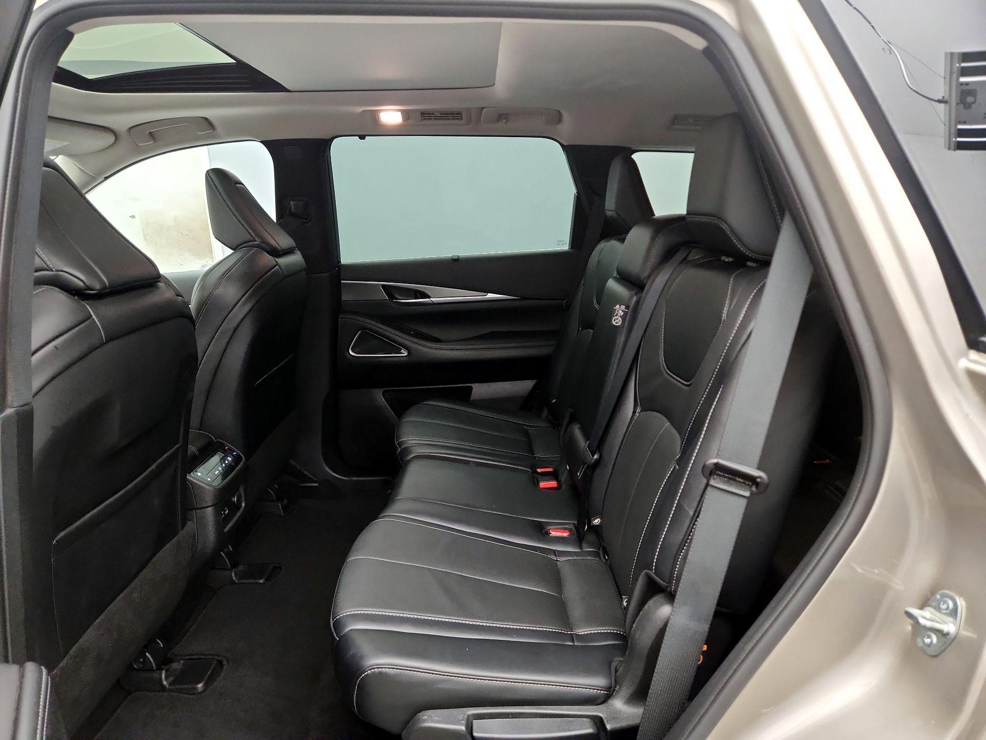 Thumbnail: 2023 INFINITI QX60 - 19
