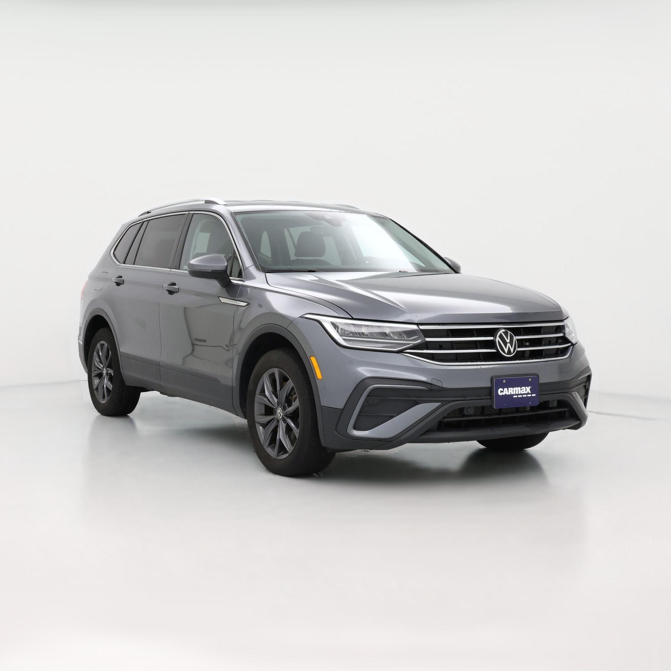 Thumbnail: 2023 Volkswagen Tiguan - 1