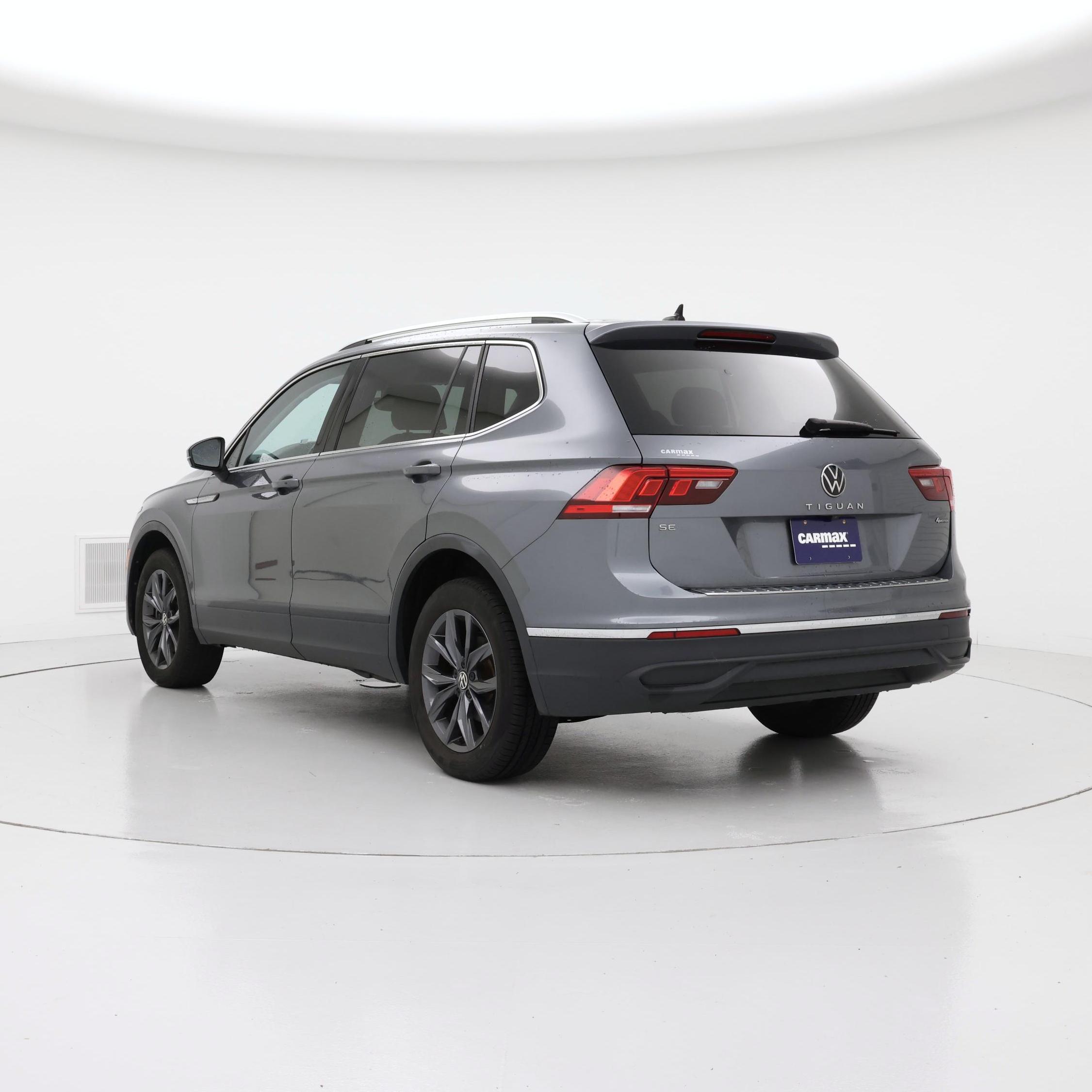 Thumbnail: 2023 Volkswagen Tiguan - 2