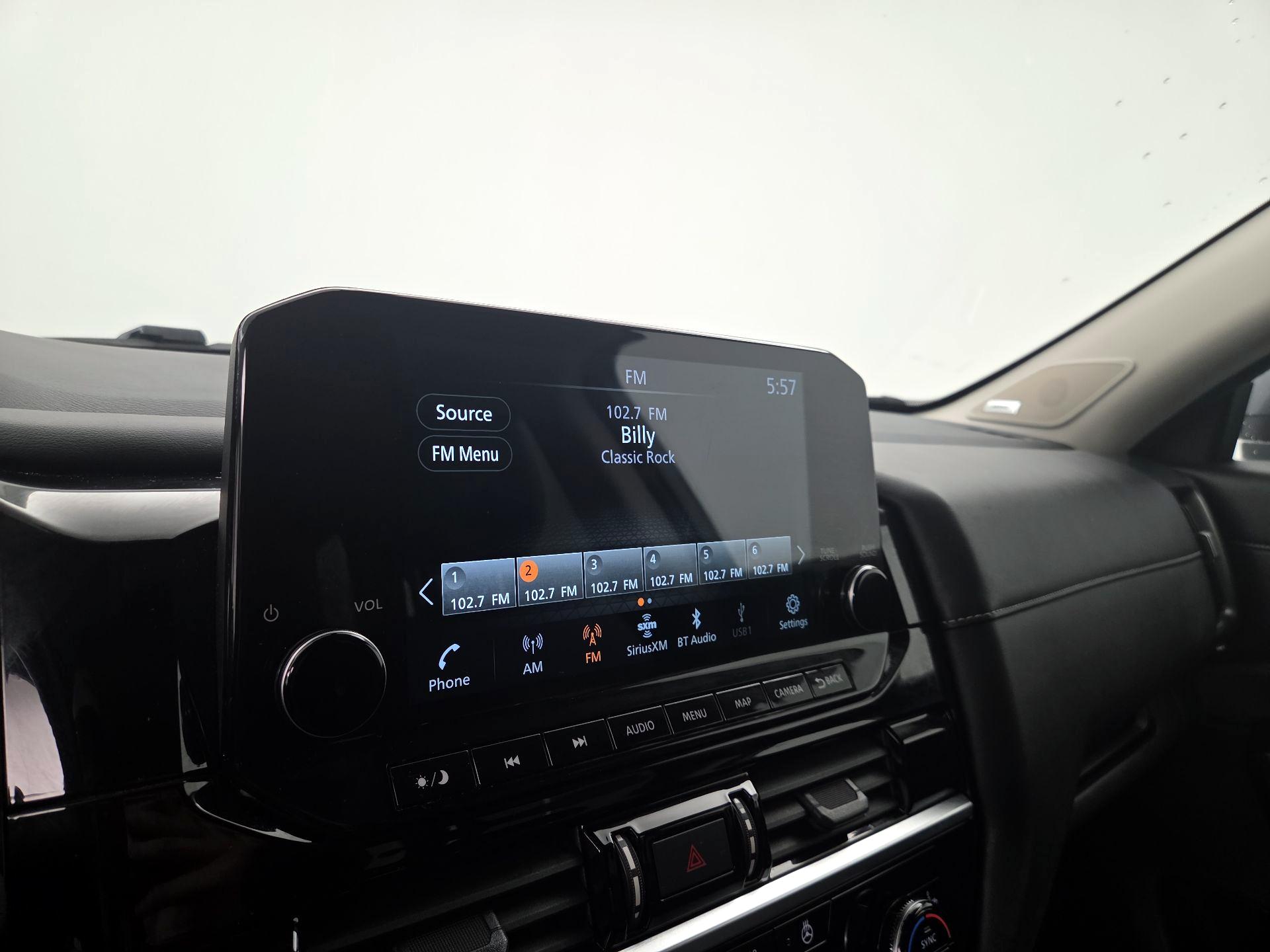 Thumbnail: 2023 Nissan Pathfinder - 16
