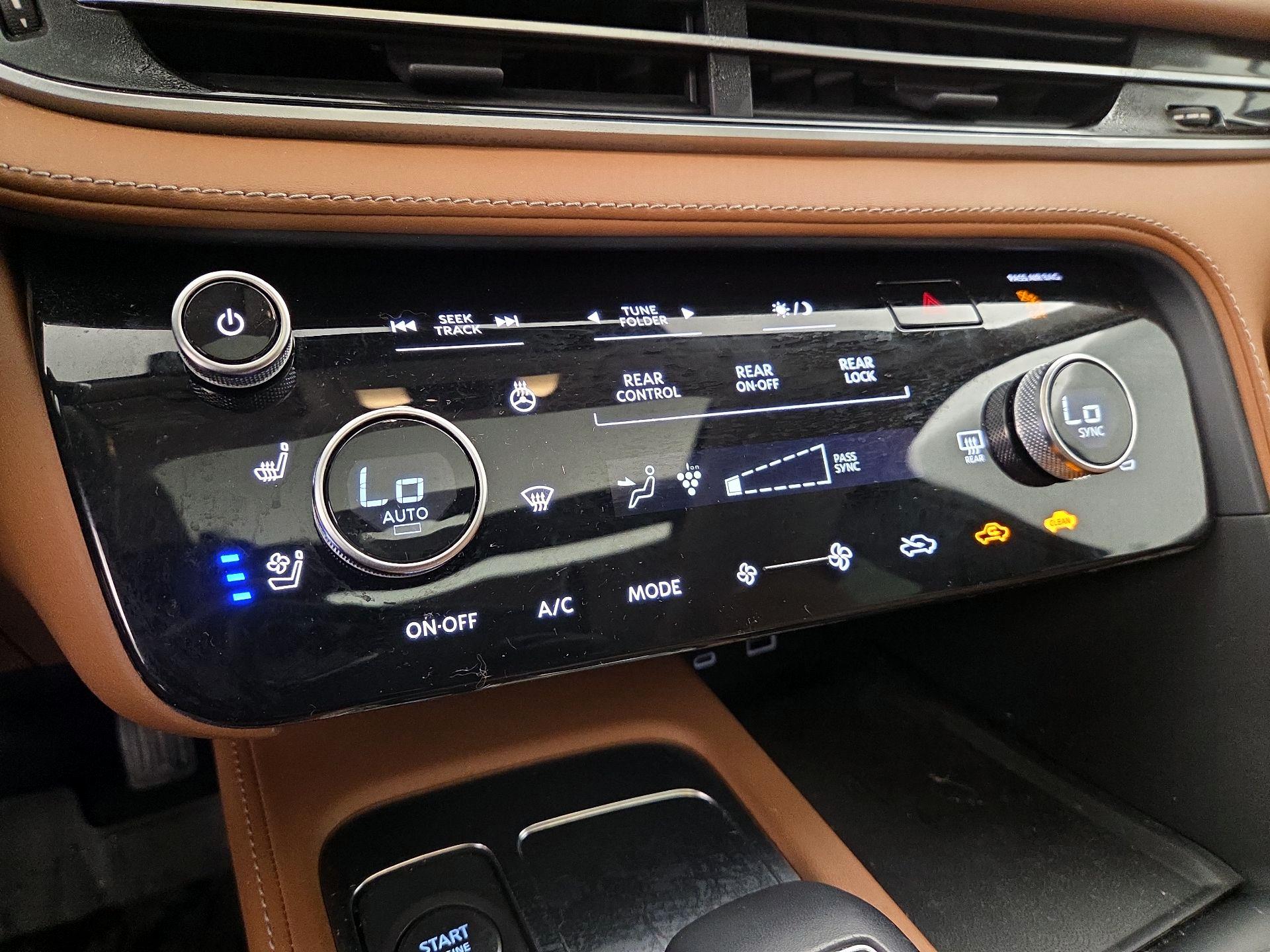 Thumbnail: 2023 INFINITI QX60 - 17