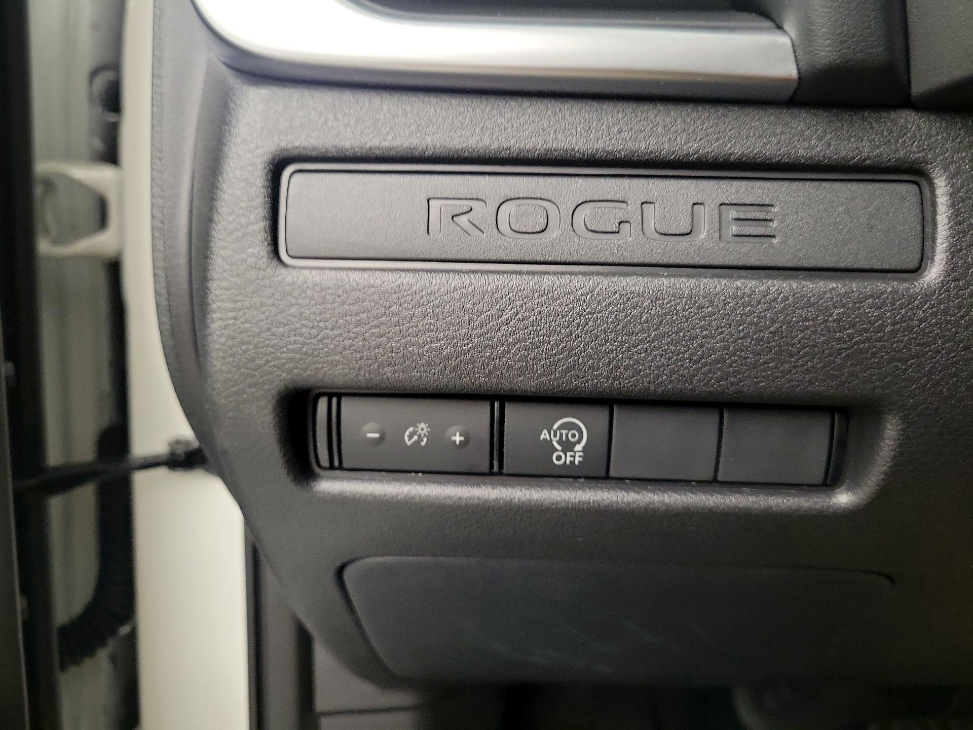 Thumbnail: 2023 Nissan Rogue - 13