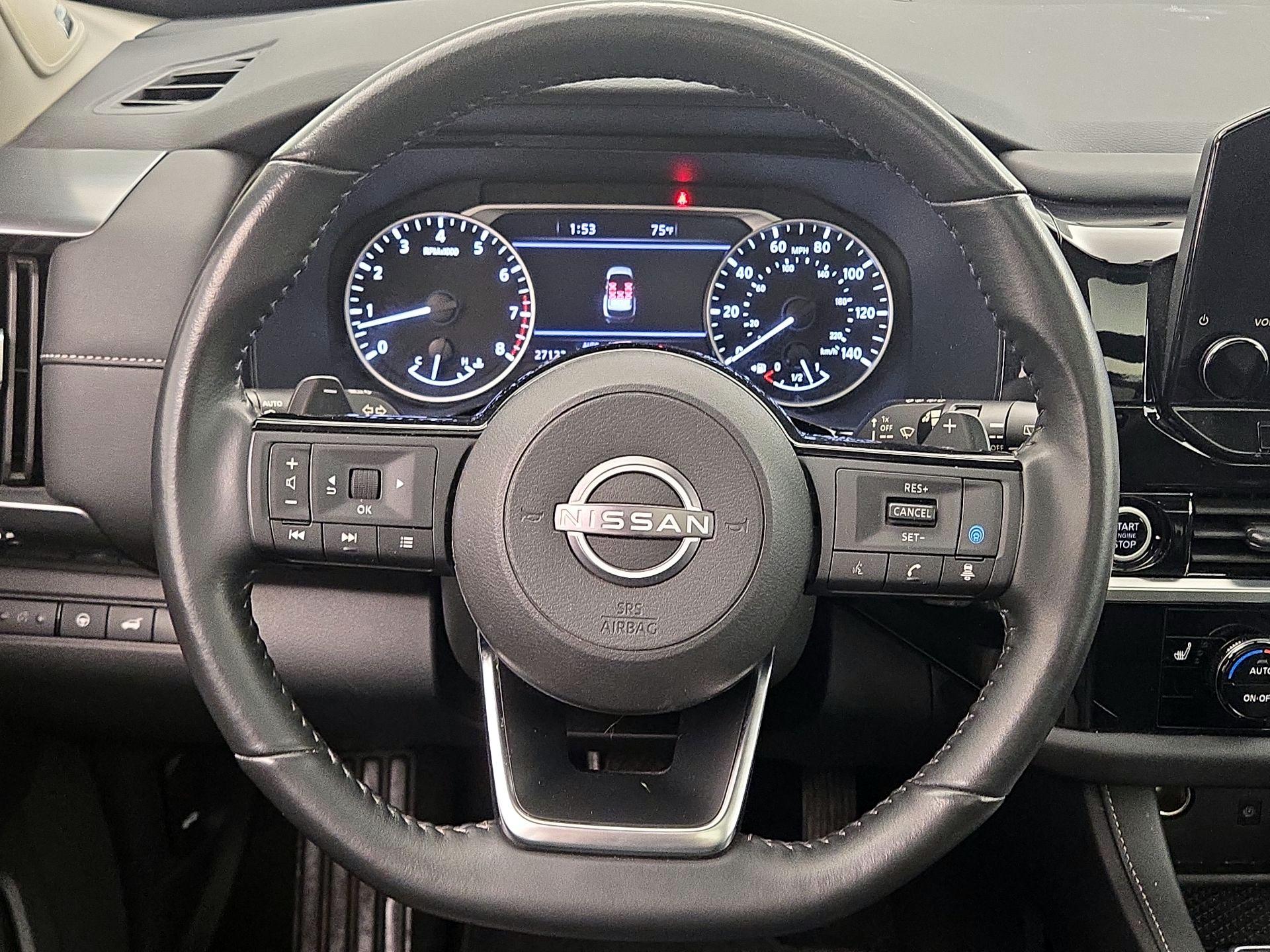 Thumbnail: 2023 Nissan Pathfinder - 10