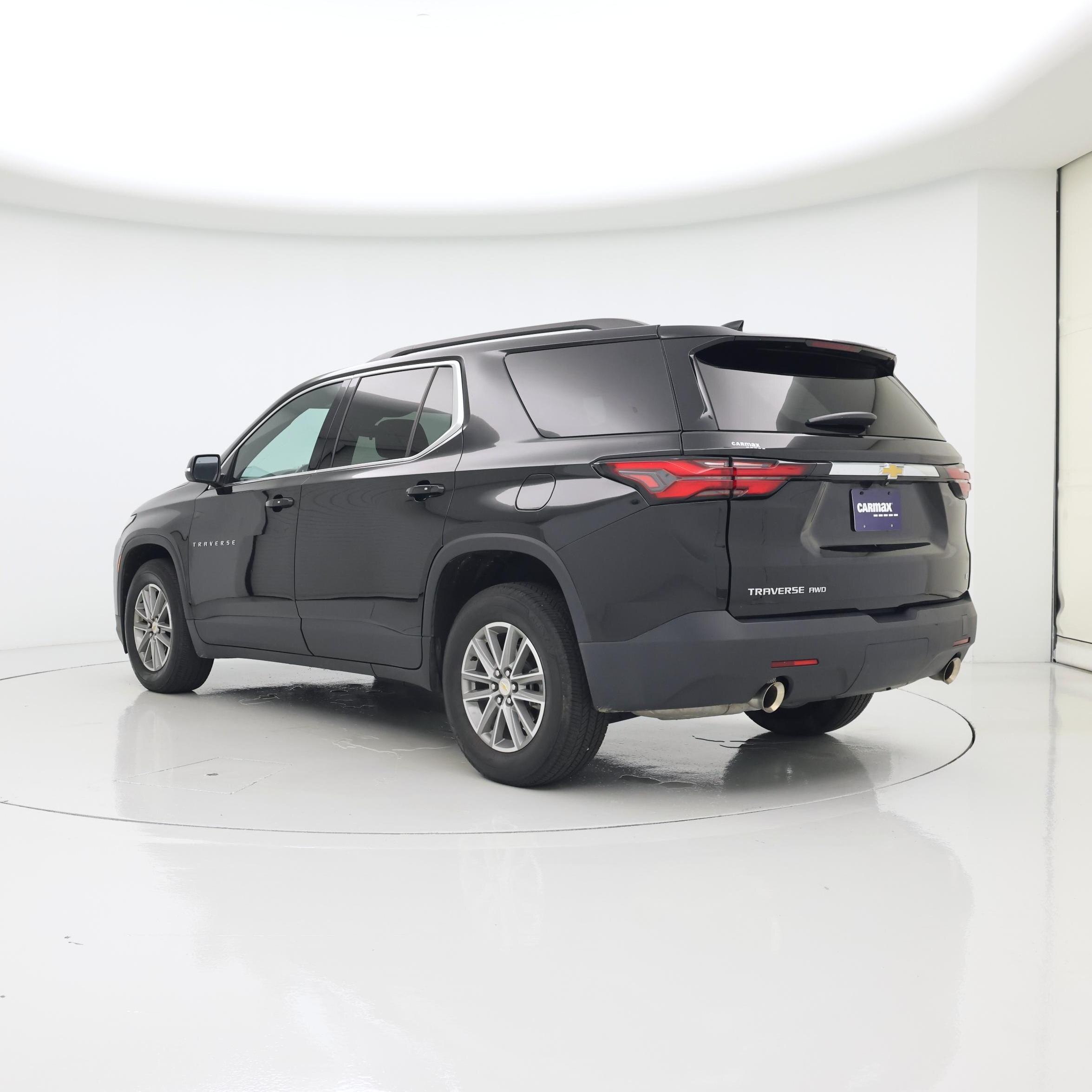 Thumbnail: 2023 Chevrolet Traverse - 2