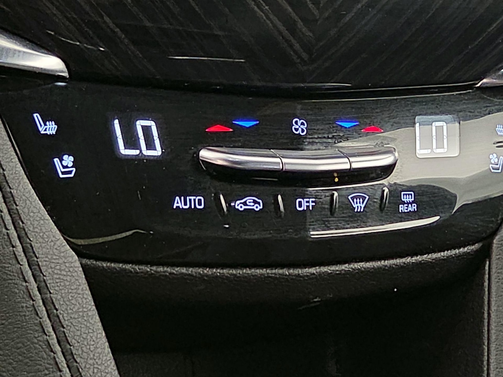 2023 Cadillac XT6 Premium Luxury - Photo 18