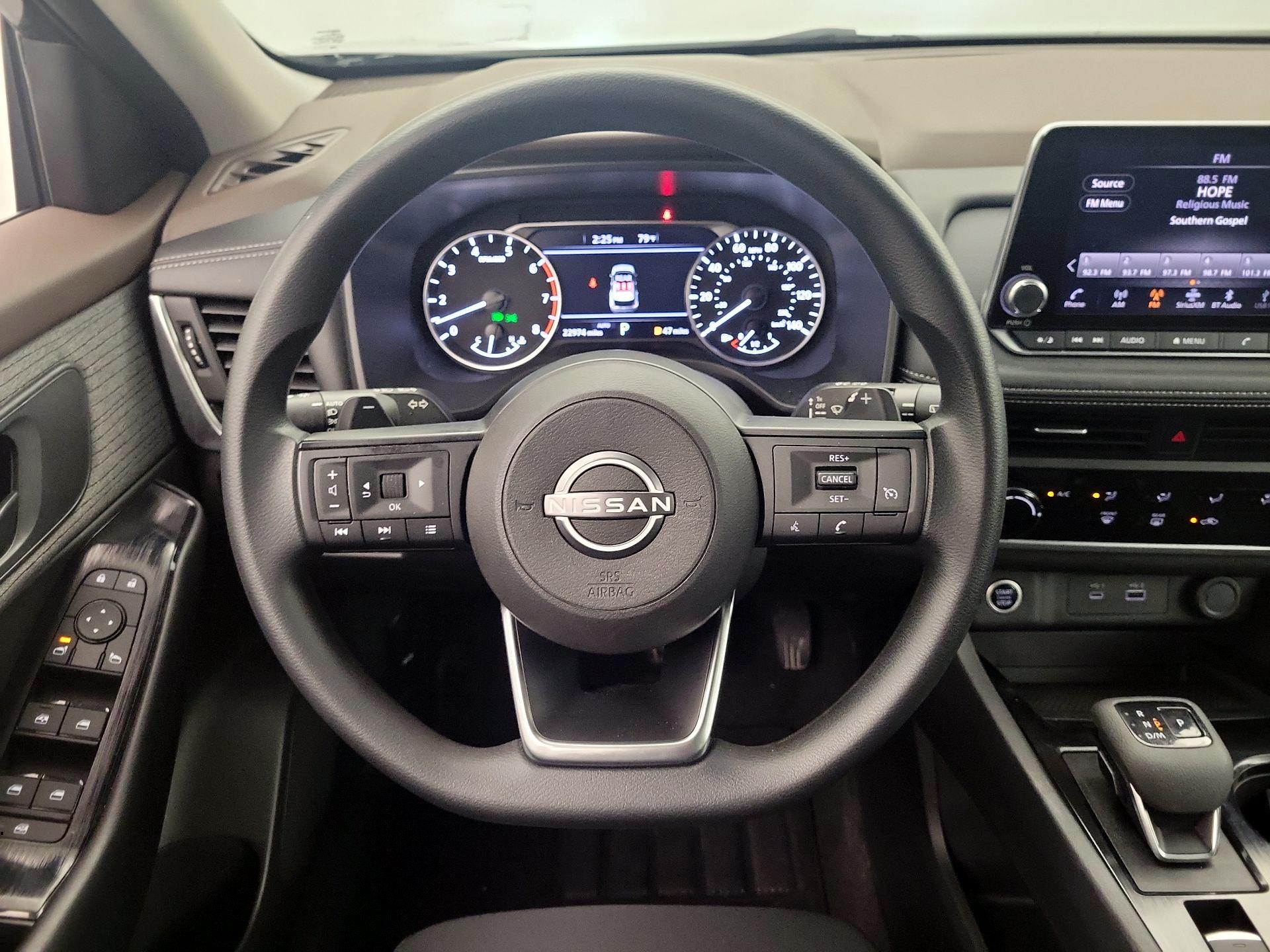 Thumbnail: 2023 Nissan Rogue - 10