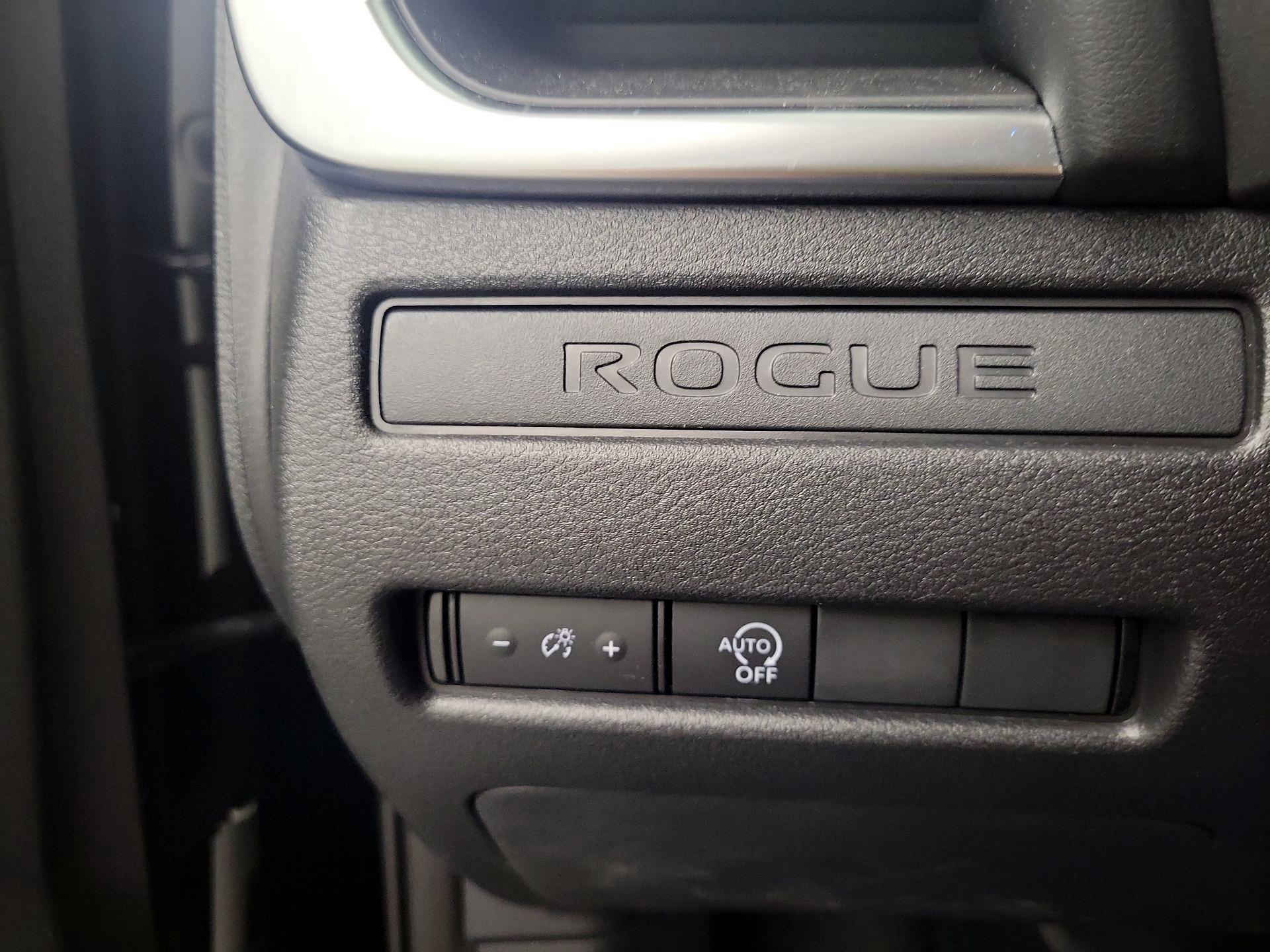 Thumbnail: 2023 Nissan Rogue - 13