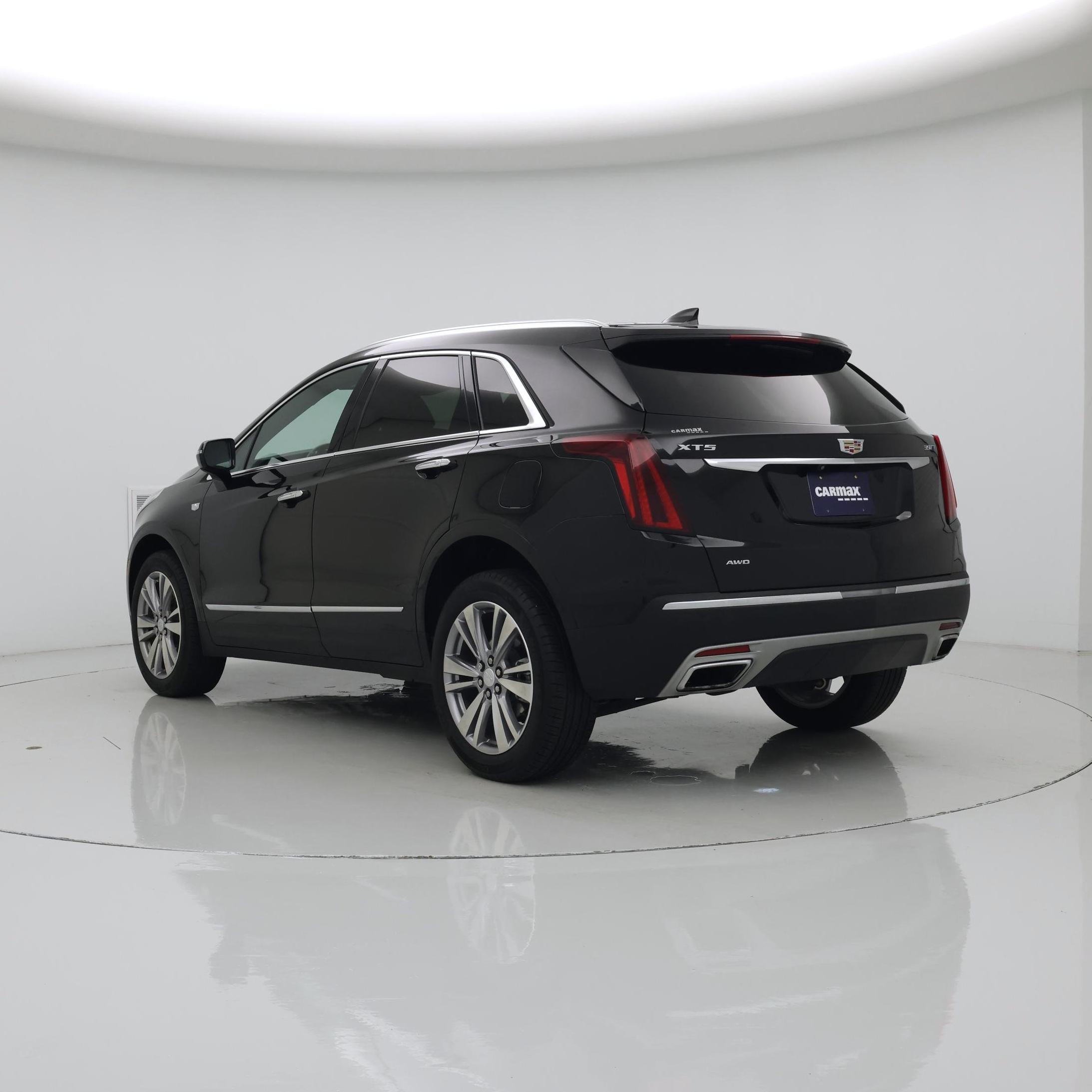 Thumbnail: 2024 Cadillac XT5 - 2