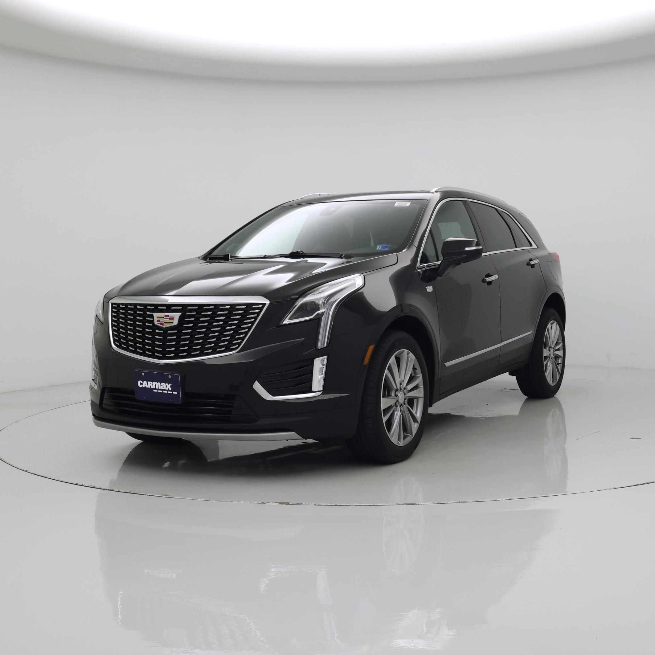 Thumbnail: 2024 Cadillac XT5 - 4