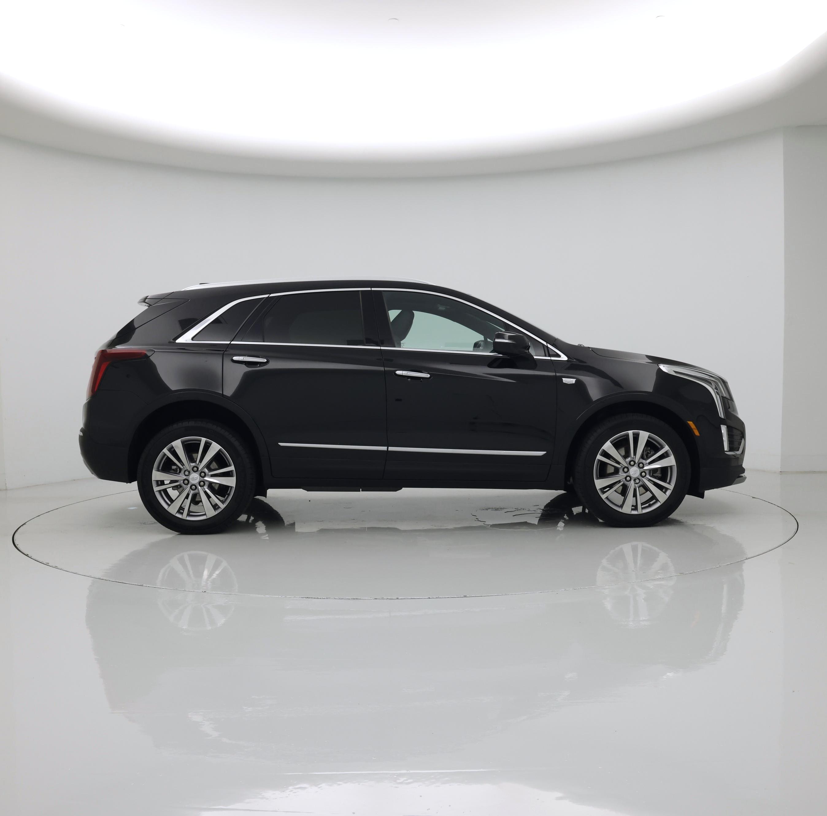 Thumbnail: 2024 Cadillac XT5 - 7