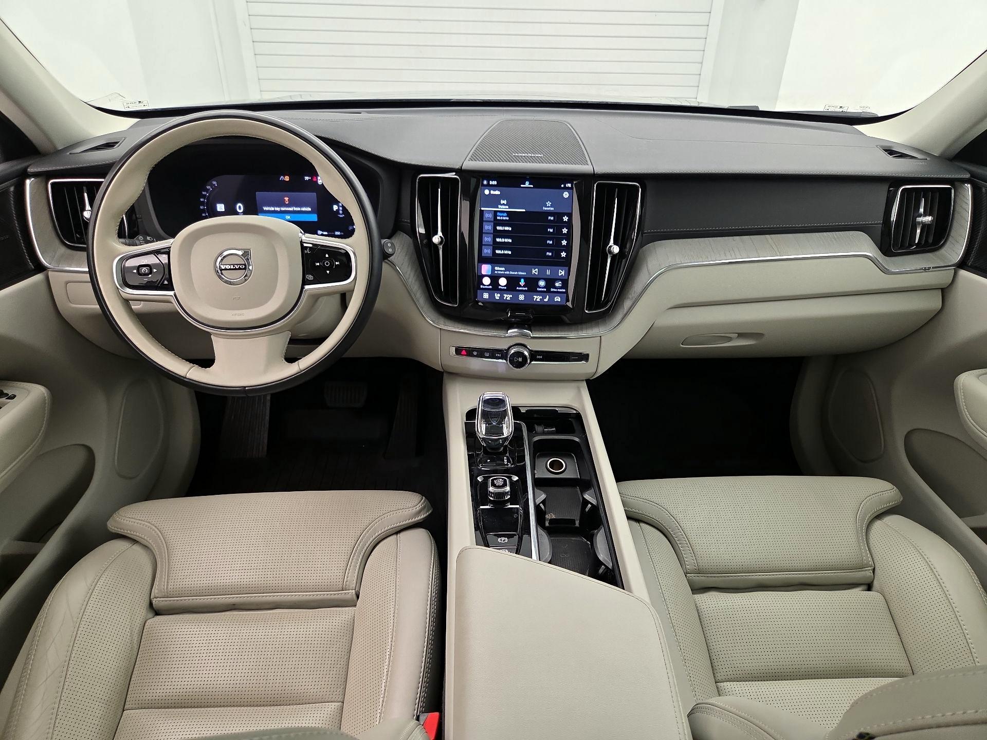 Thumbnail: 2023 Volvo XC60 - 9