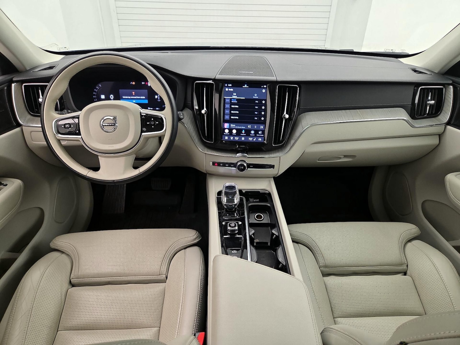 2023 Volvo XC60 Ultimate - Photo 10
