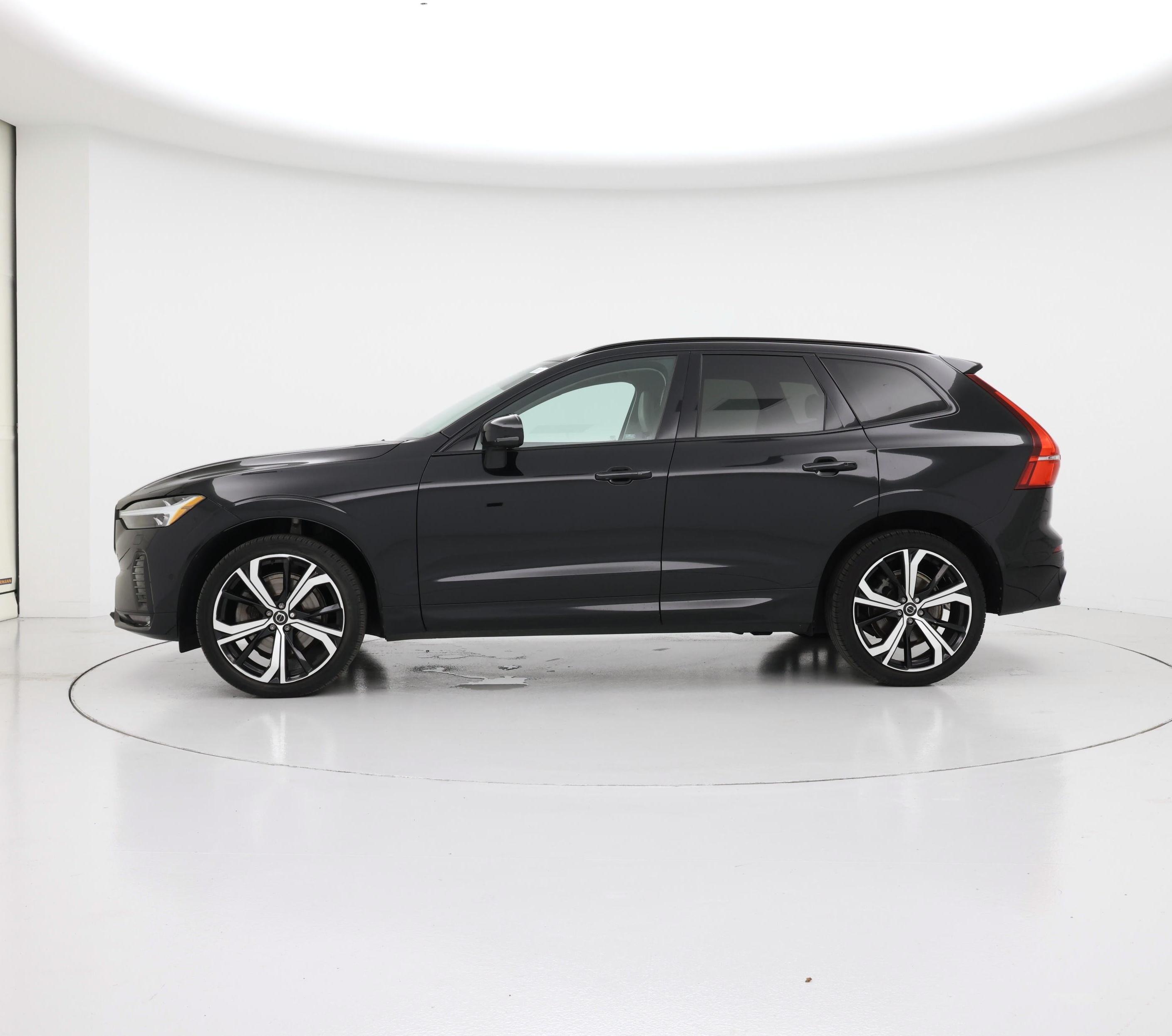 Thumbnail: 2023 Volvo XC60 - 3