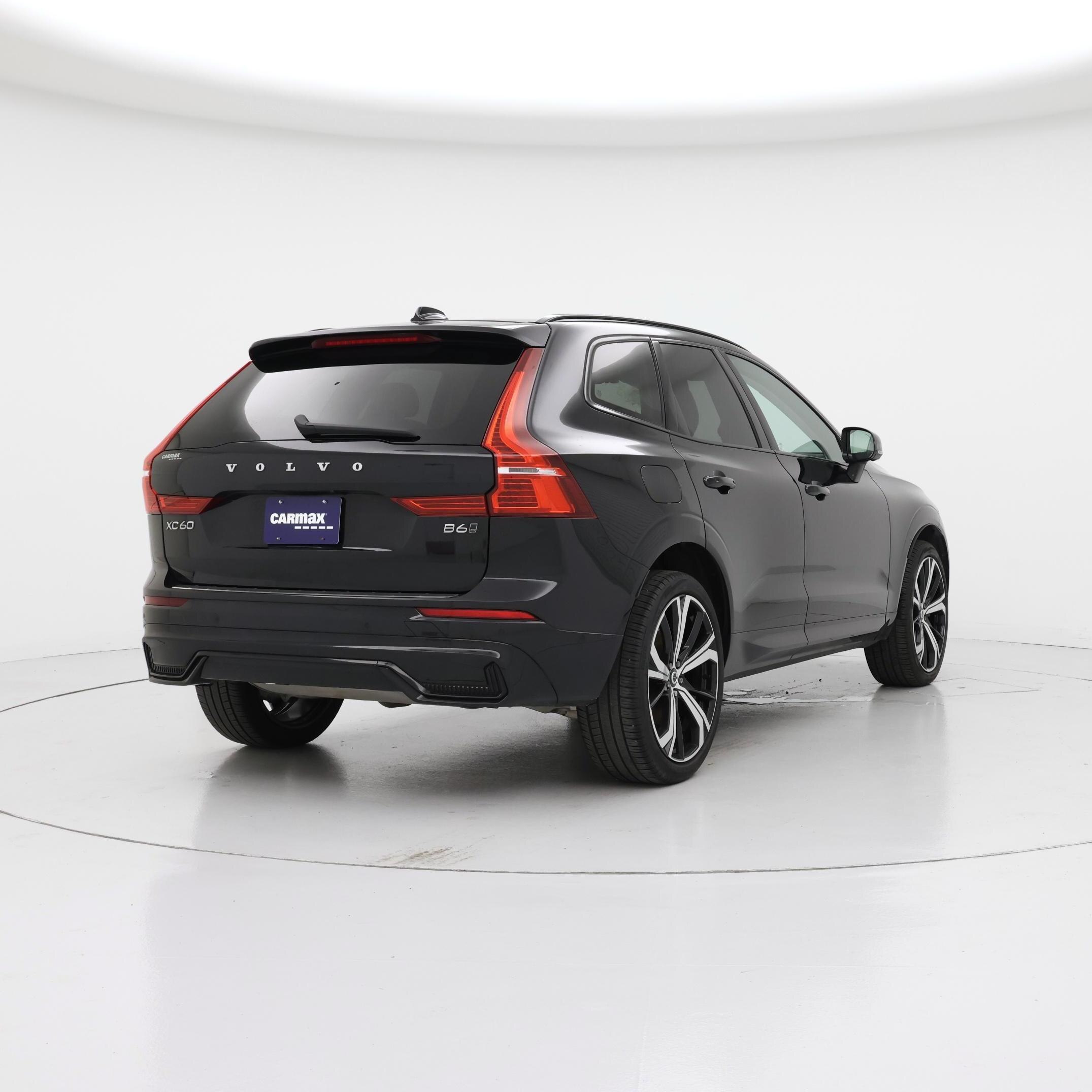 Thumbnail: 2023 Volvo XC60 - 8