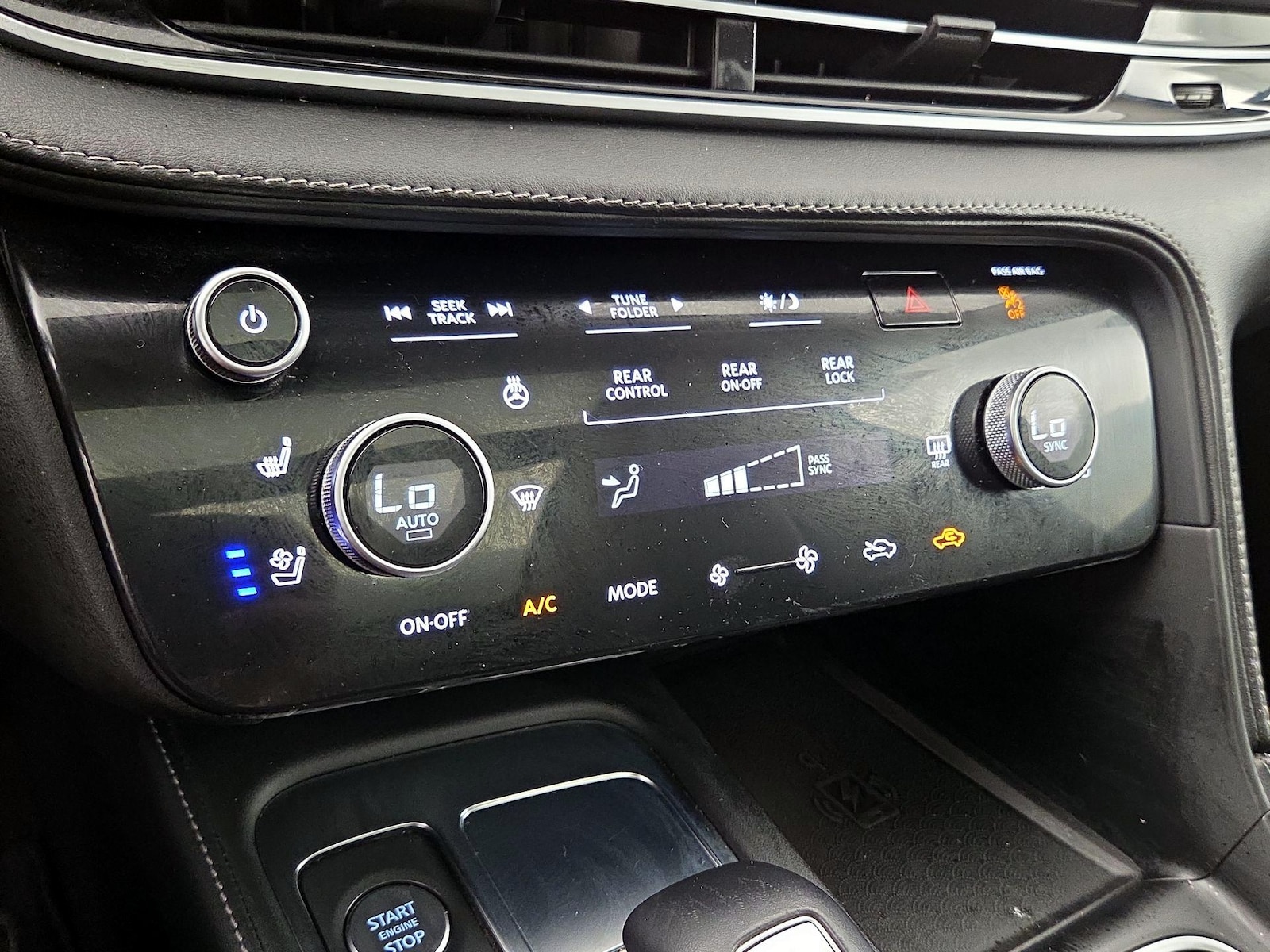 2023 INFINITI QX60 LUXE - Photo 17