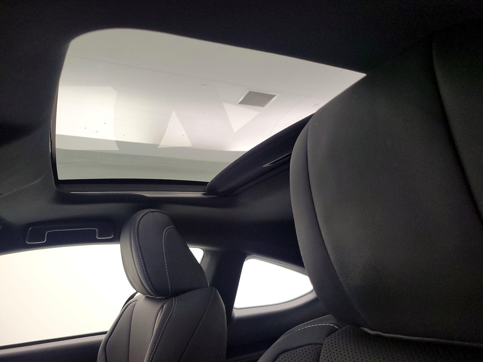2022 Lexus RC 300 F SPORT - Photo 20