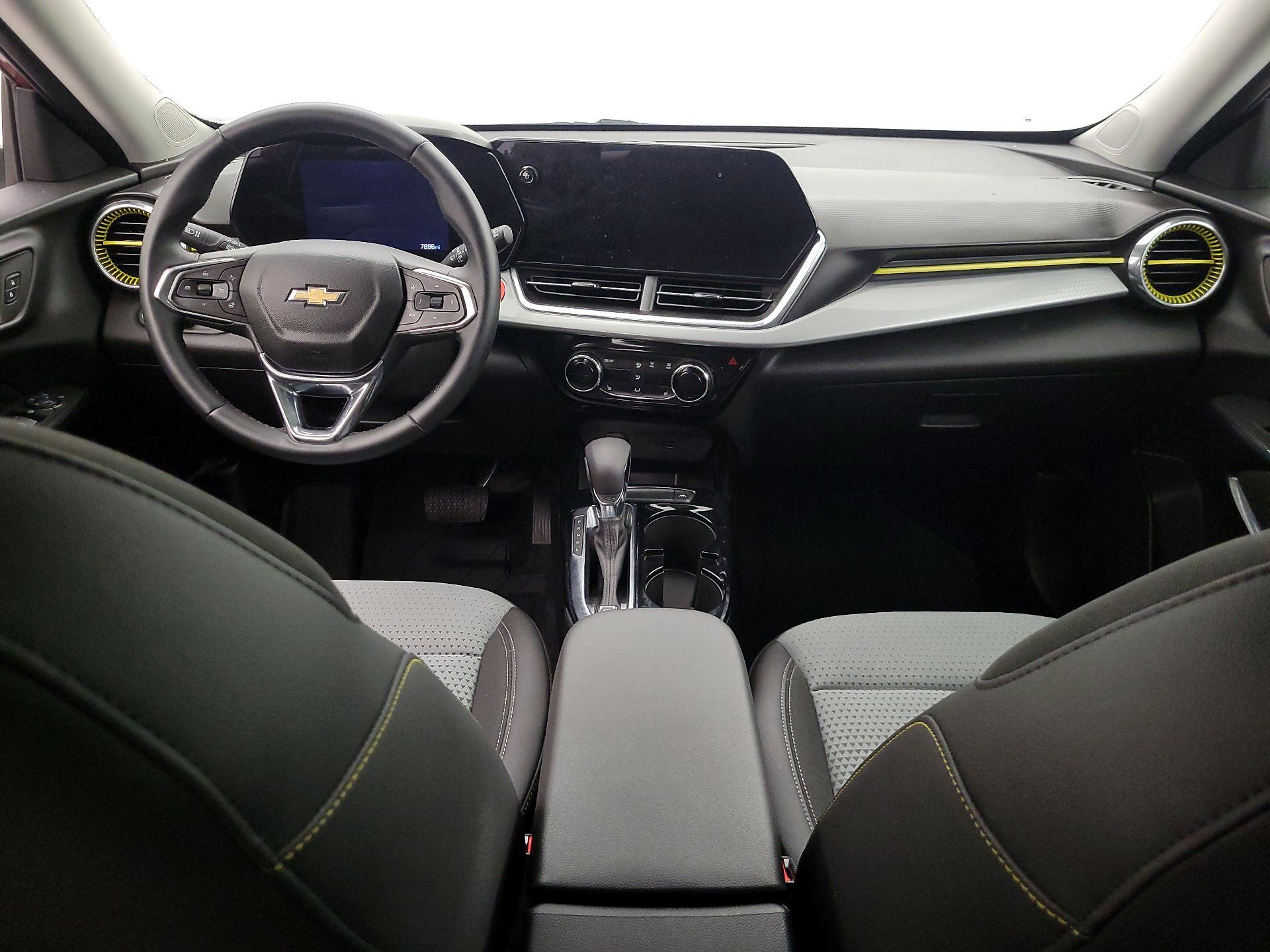 Thumbnail: 2025 Chevrolet Trax - 9